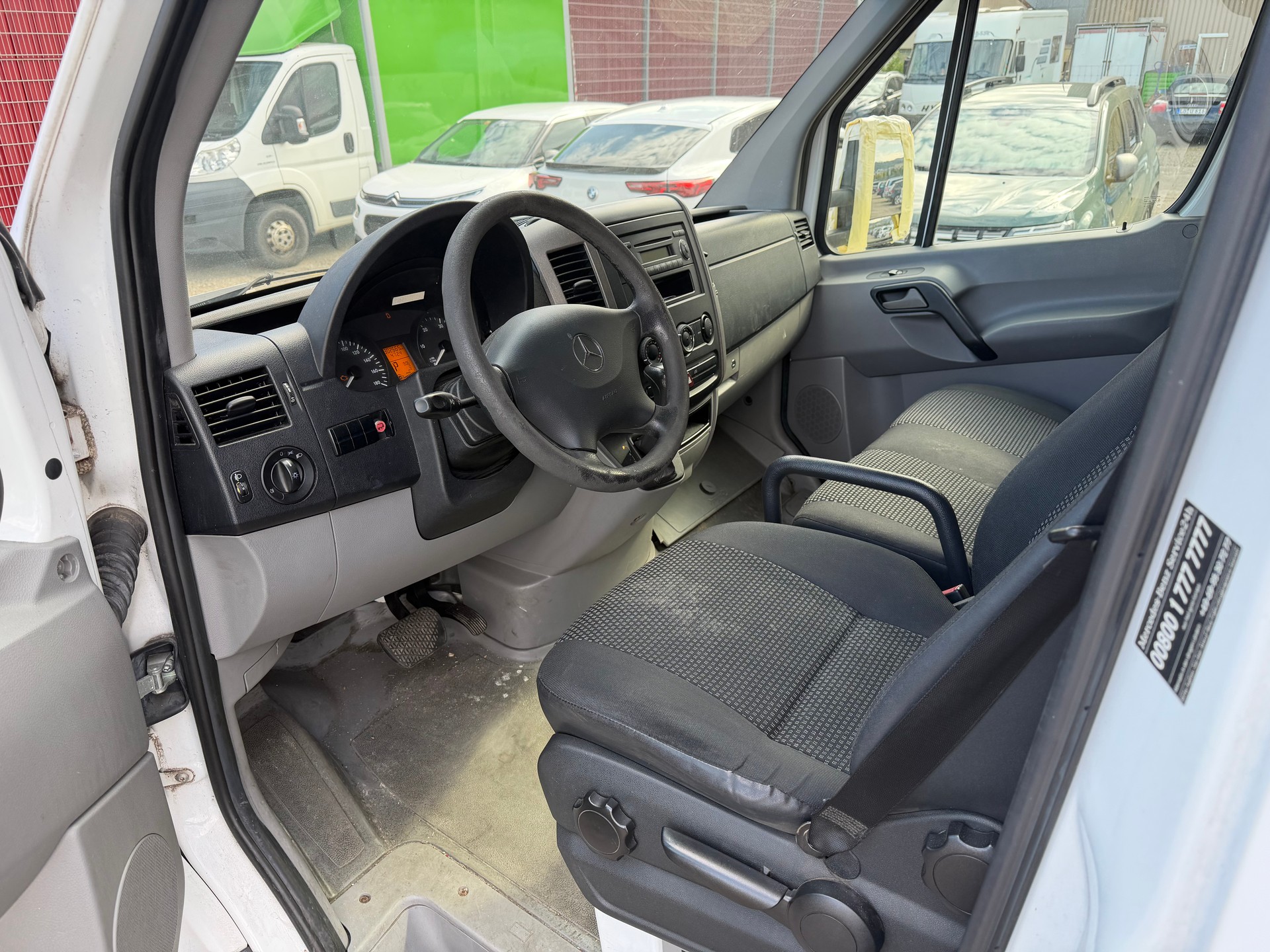 MERCEDES-BENZ Sprinter 315 CDI Standard-image-6