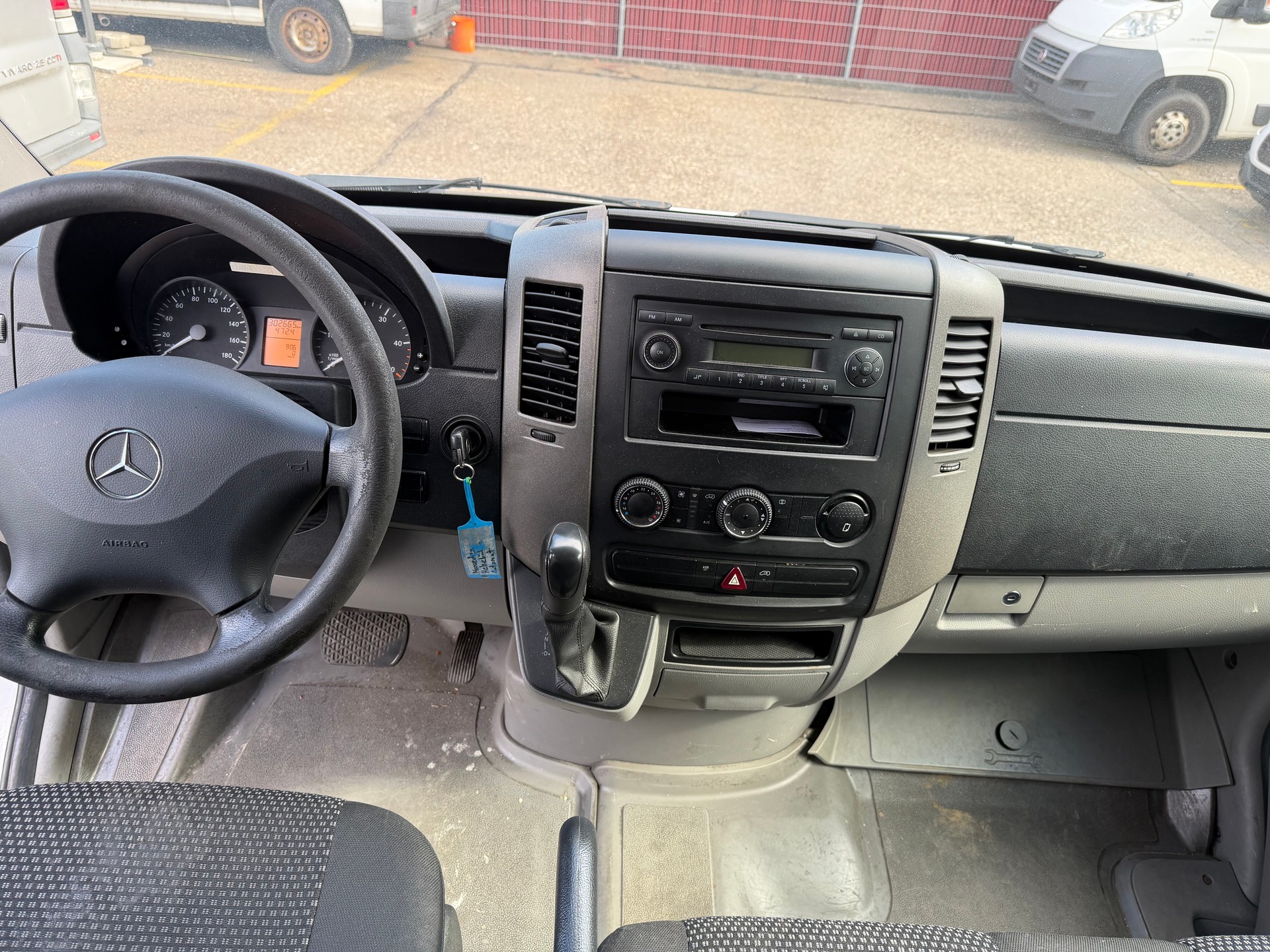 MERCEDES-BENZ Sprinter 315 CDI Standard-image-7