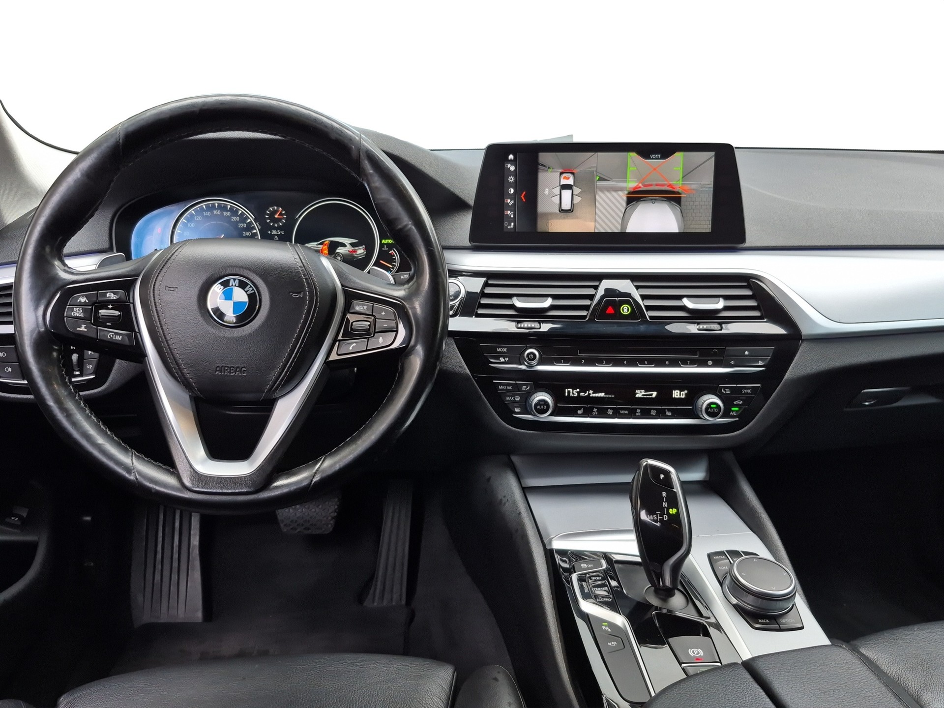 BMW 530d xDrive Steptronic *MEGA Ausstattung, Anhängerkupplung, HarmanKardon, 360°, CarPlay*-image-8