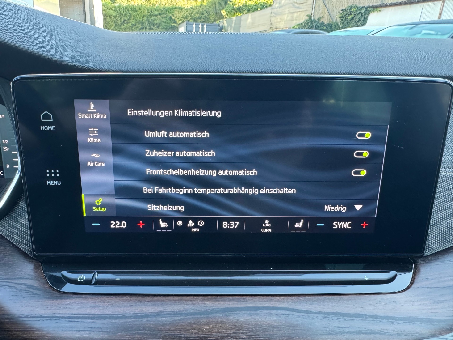 SKODA Octavia Combi 2.0 TDI DSG Scout 4x4-image-12