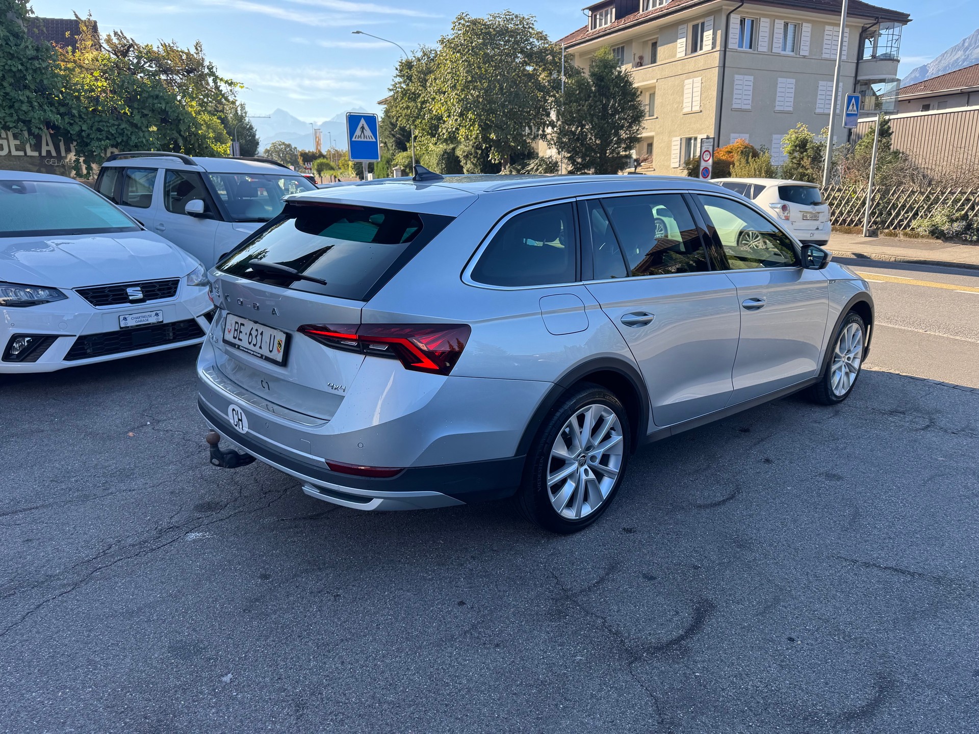 SKODA Octavia Combi 2.0 TDI DSG Scout 4x4-image-4