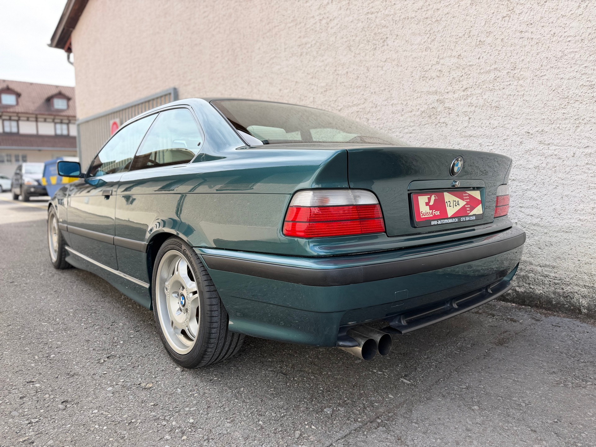 BMW 316i Coupe-image-4