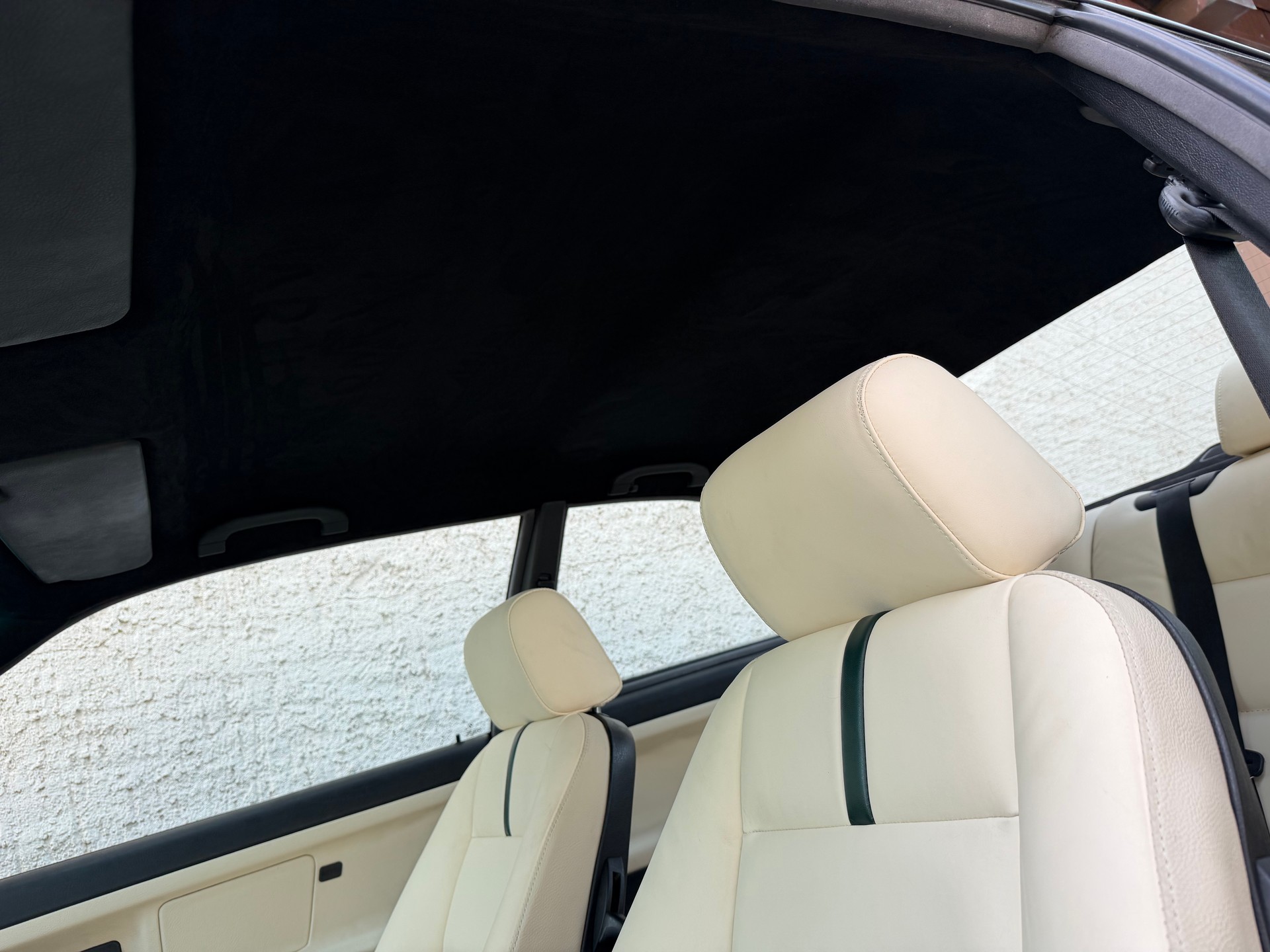 BMW 316i Coupe-image-13