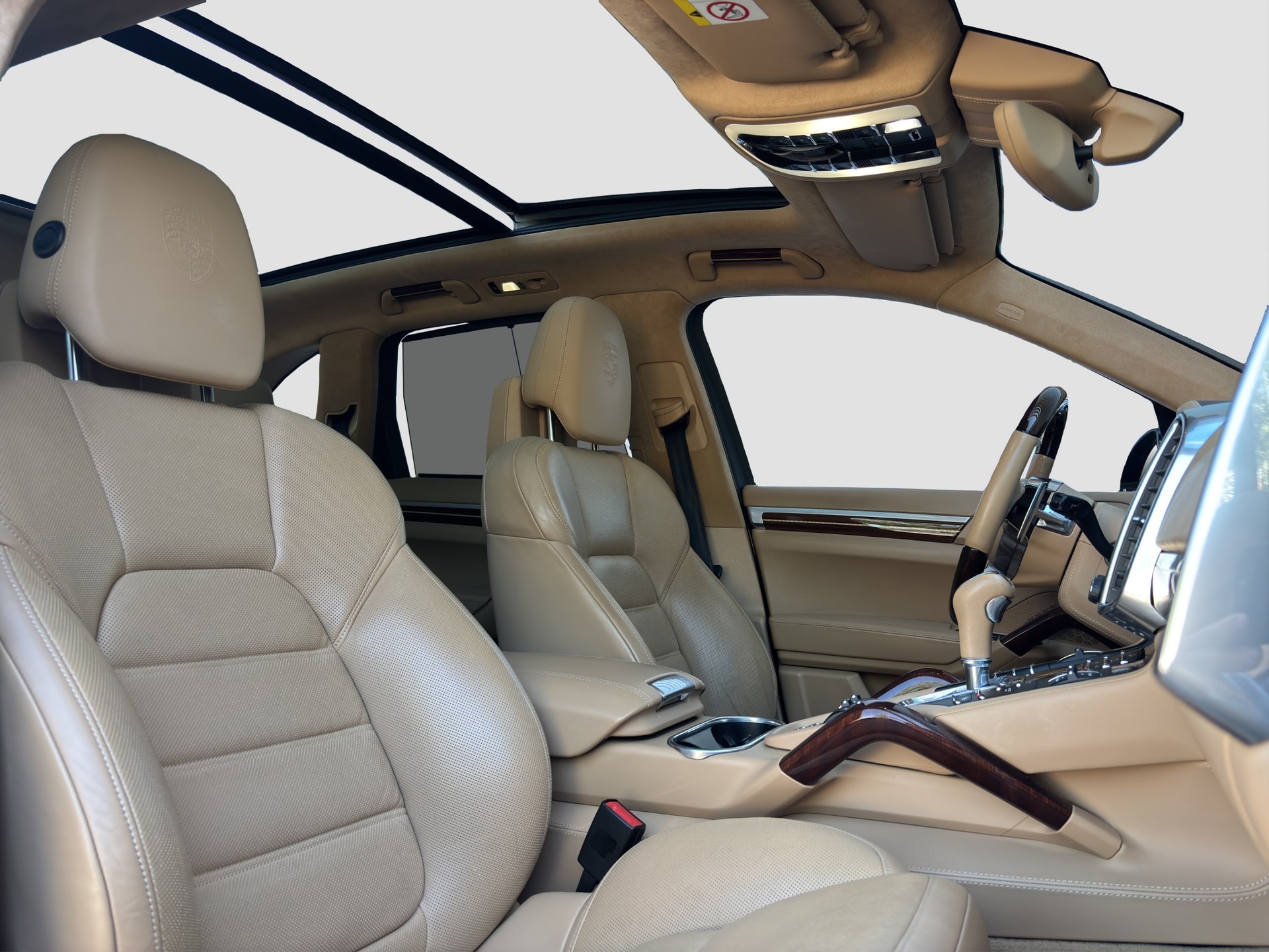 PORSCHE Cayenne Turbo-image-13