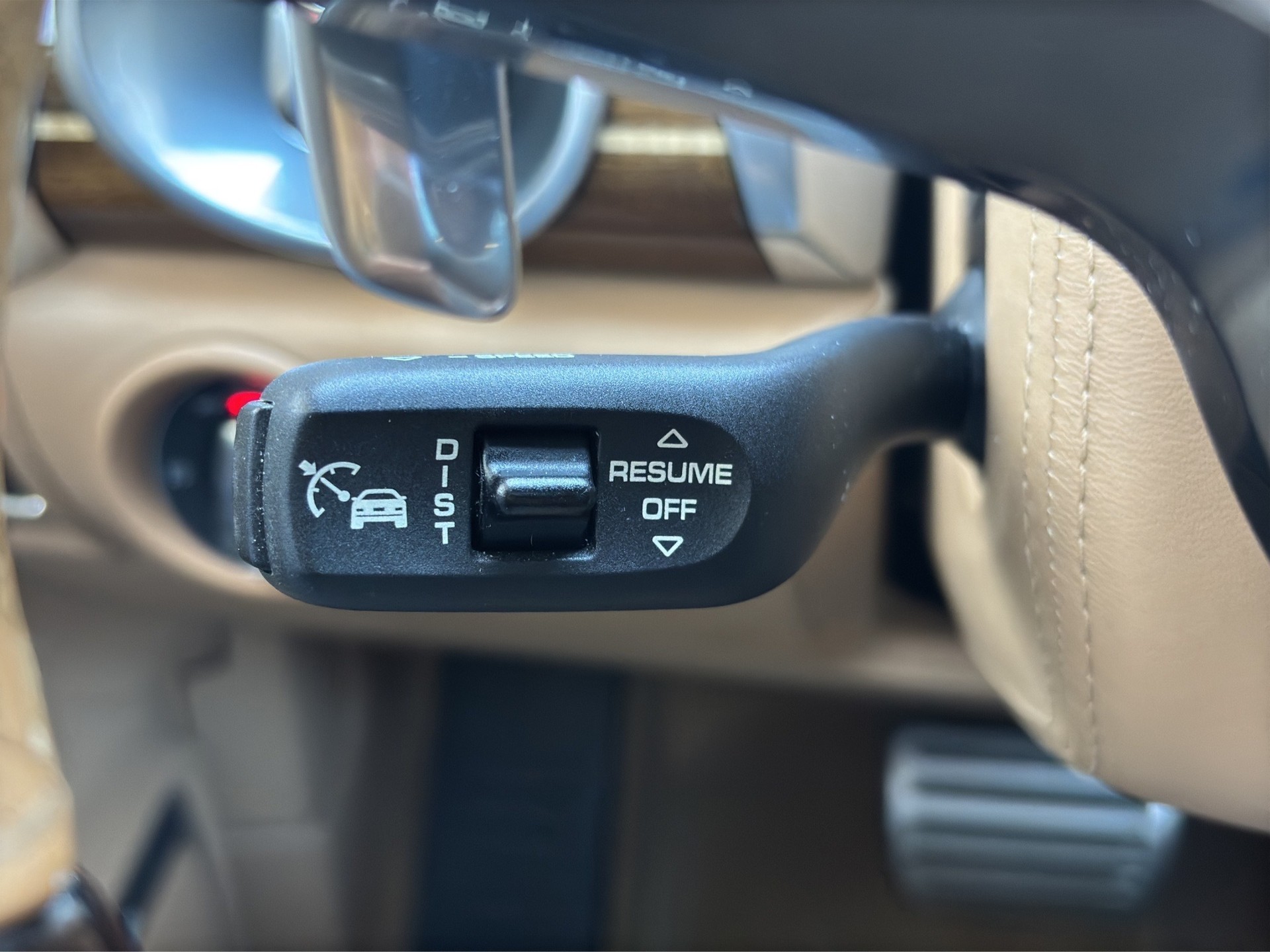 PORSCHE Cayenne Turbo-image-8