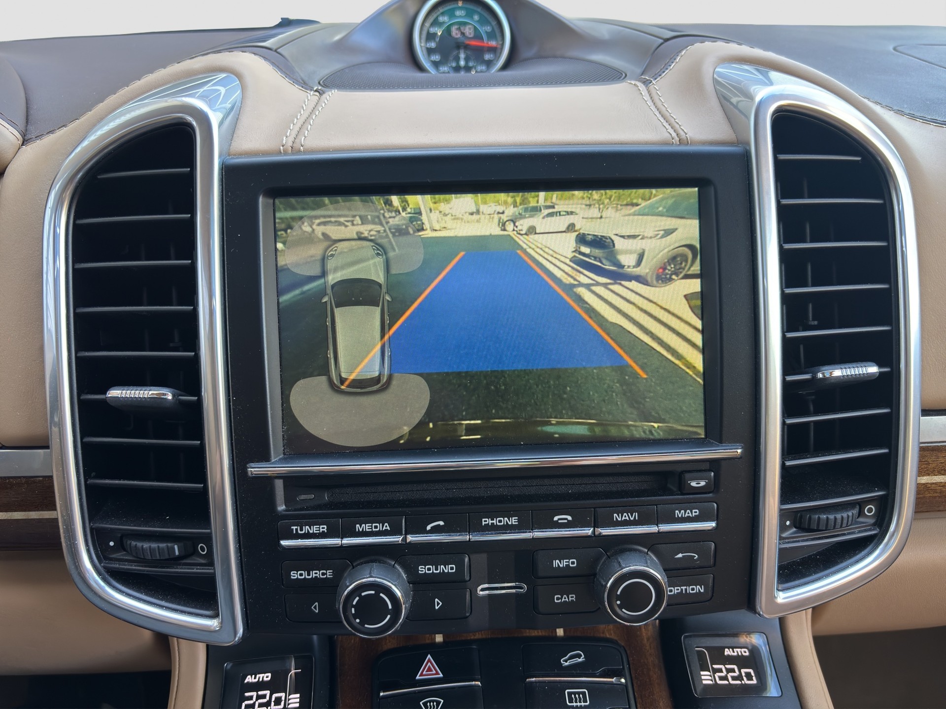 PORSCHE Cayenne Turbo-image-6