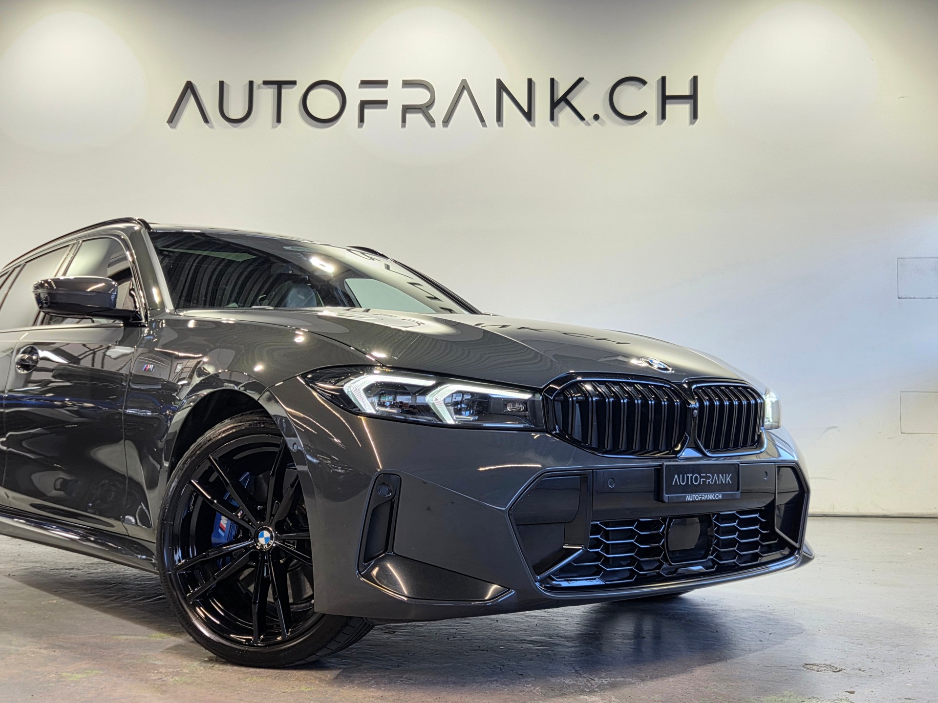 BMW 320d xDrive M-Sport Touring Dravitgrau-image-10