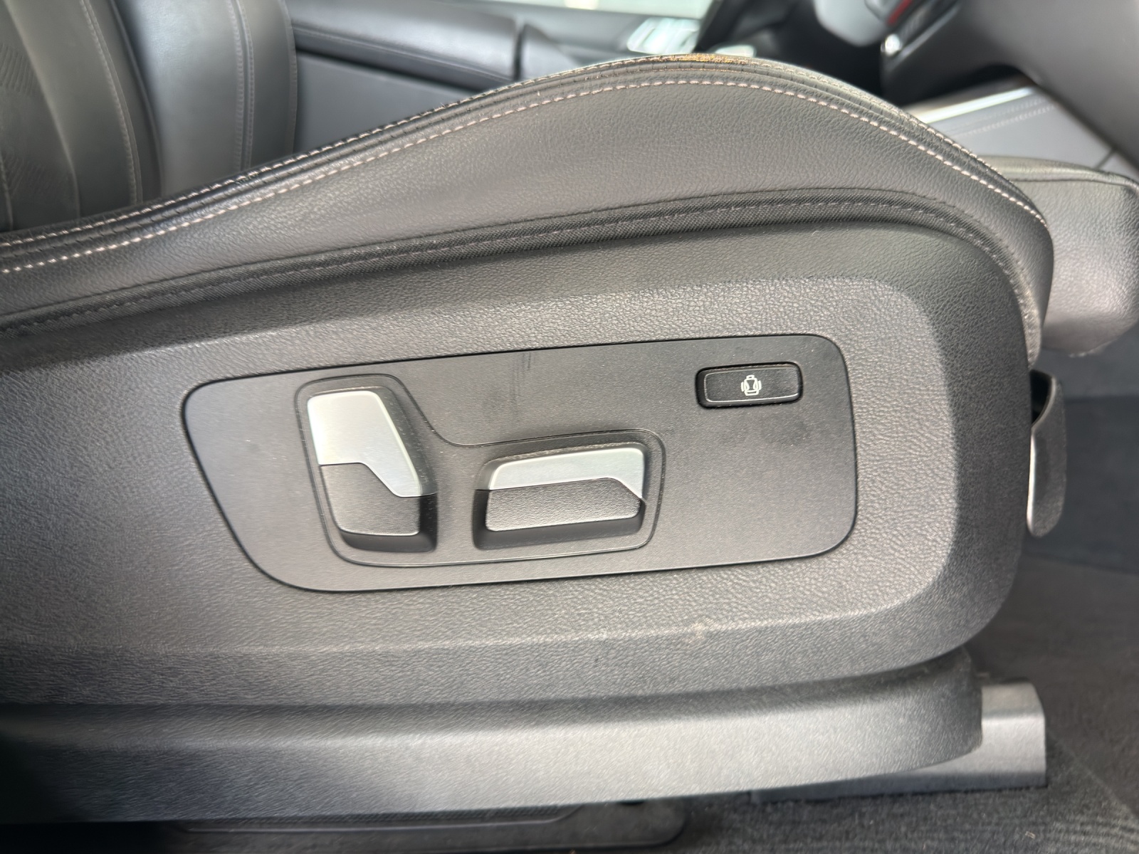 BMW X5 xDrive M50d Steptronic-image-11