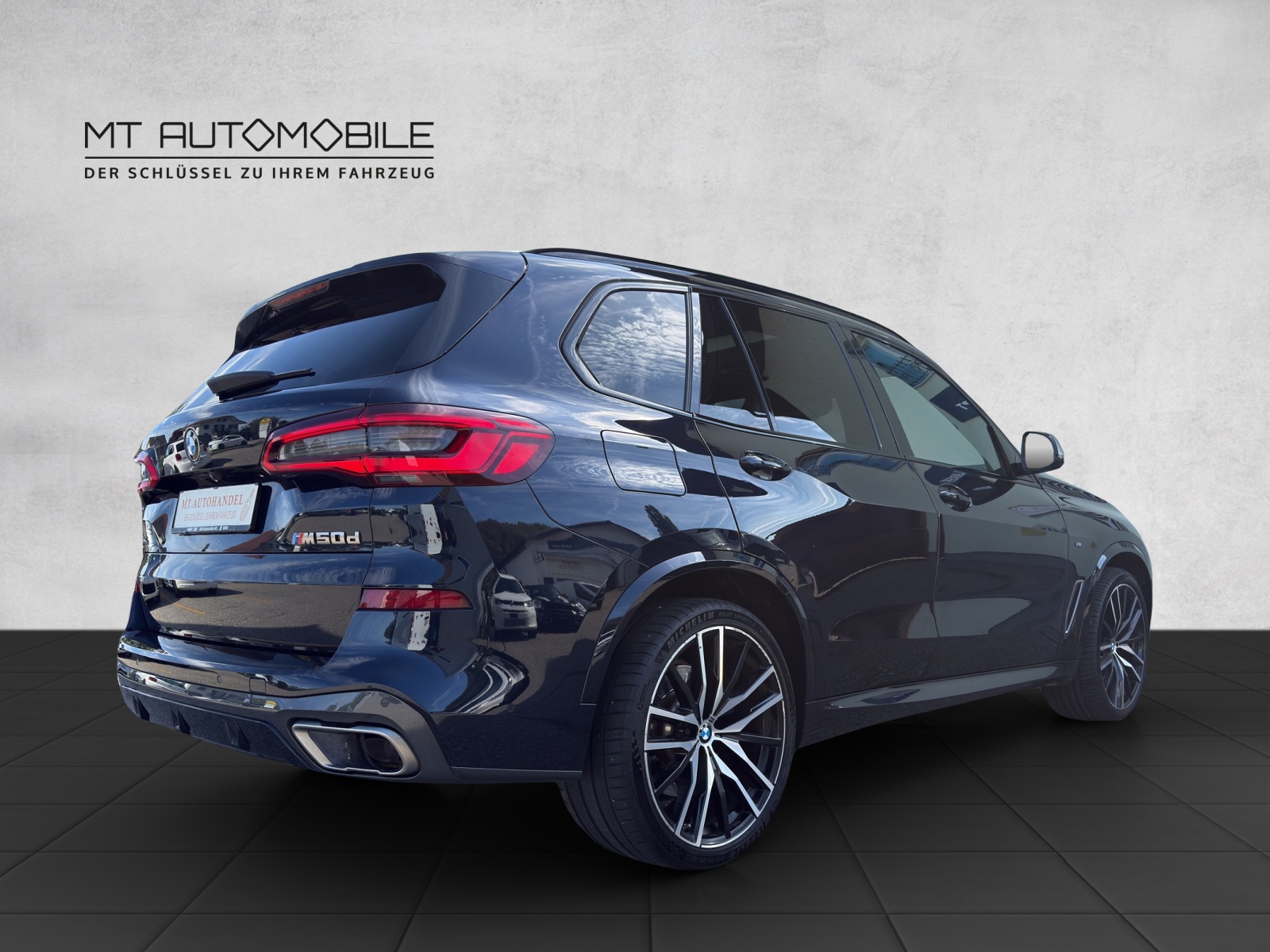 BMW X5 xDrive M50d Steptronic-showroom-element-2