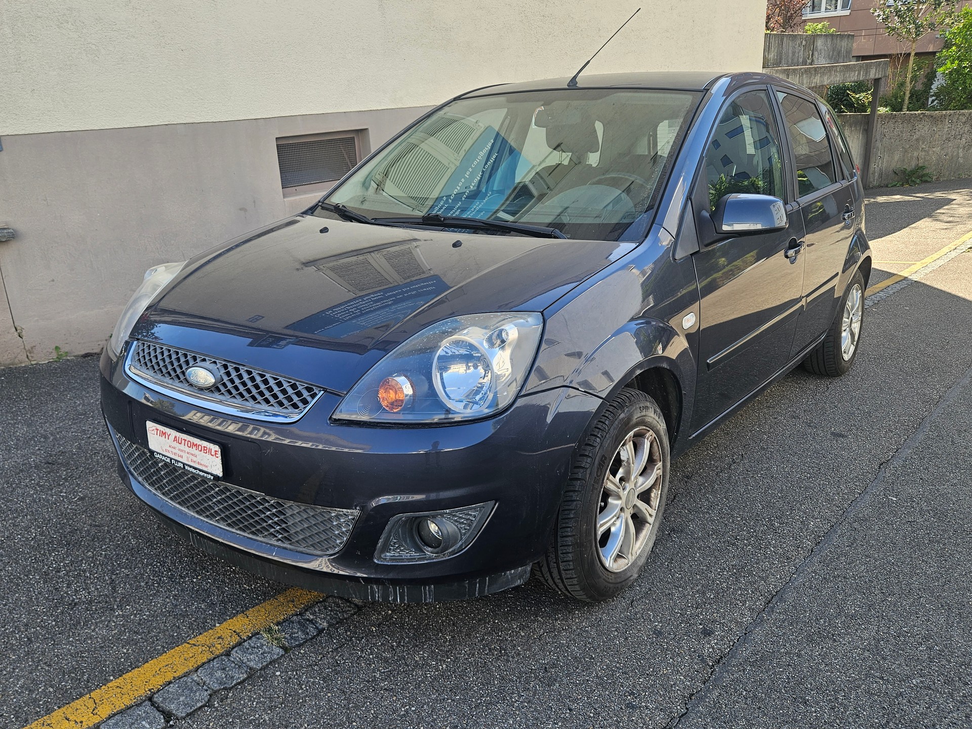 FORD Fiesta 1.4 16V Trend-image-1