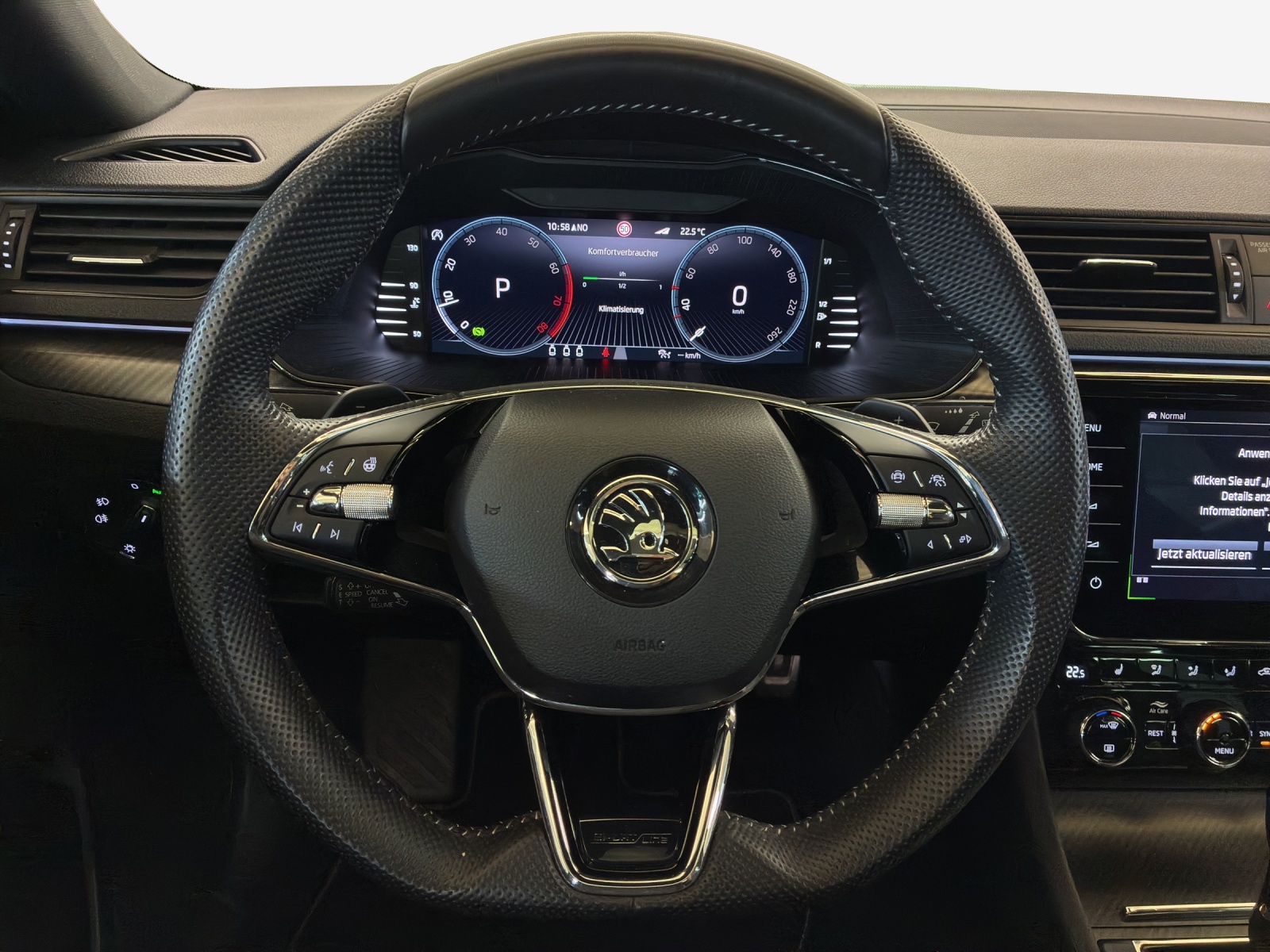 SKODA Superb Combi 2.0 TSI SportLine Light 4x4 DSG-image-9