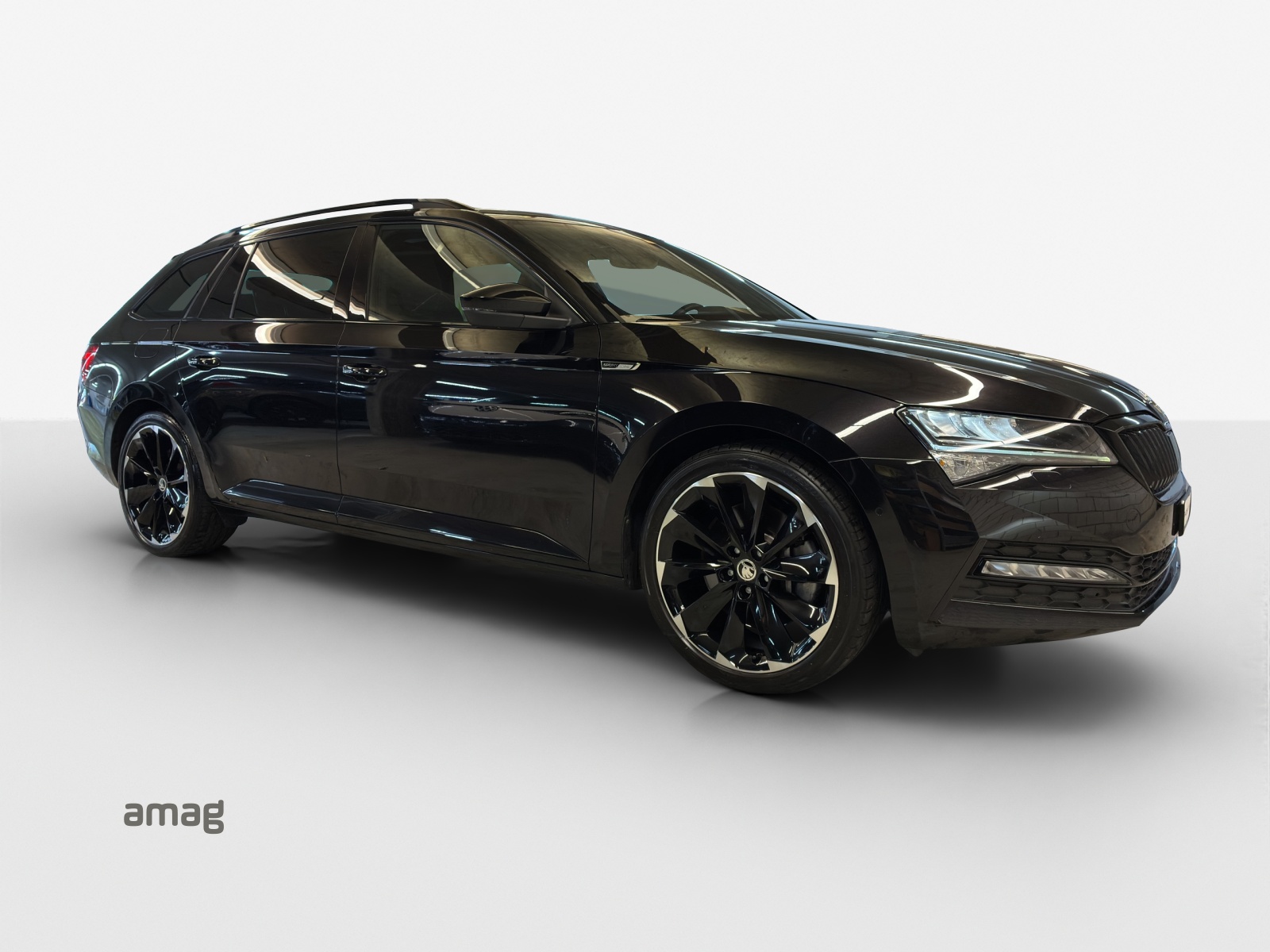 SKODA Superb Combi 2.0 TSI SportLine Light 4x4 DSG-image-5