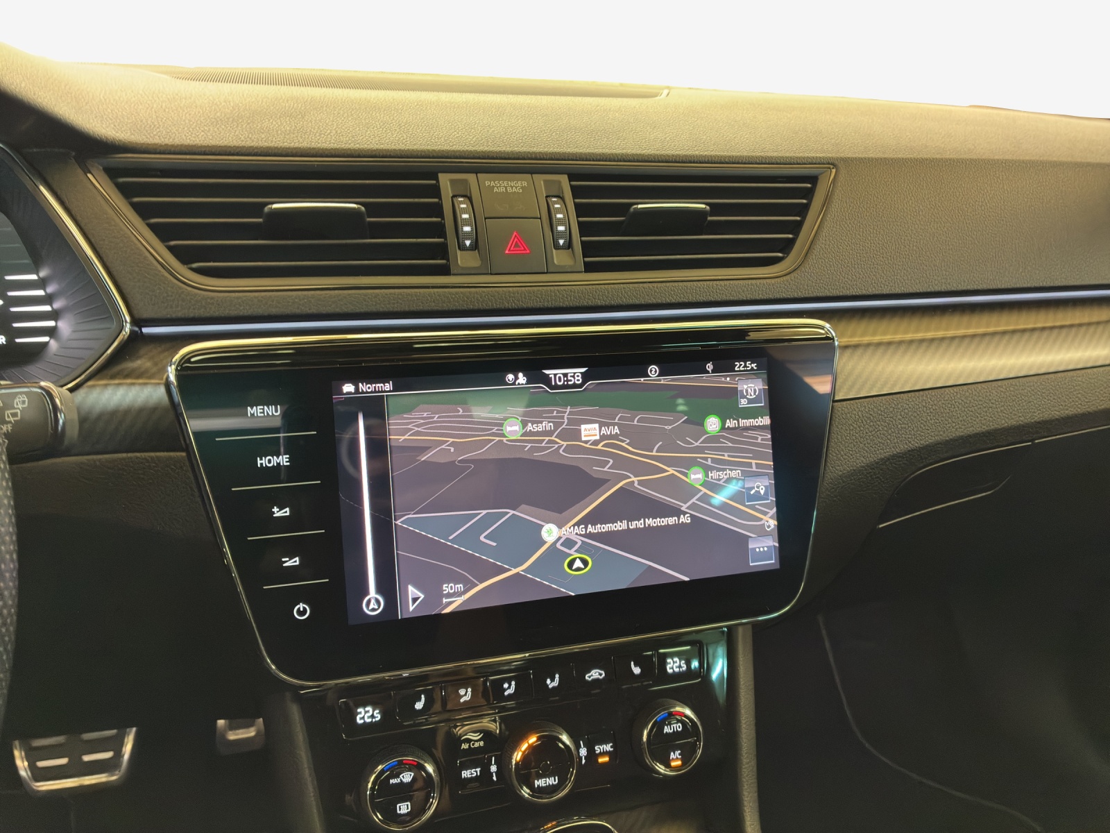 SKODA Superb Combi 2.0 TSI SportLine Light 4x4 DSG-image-10