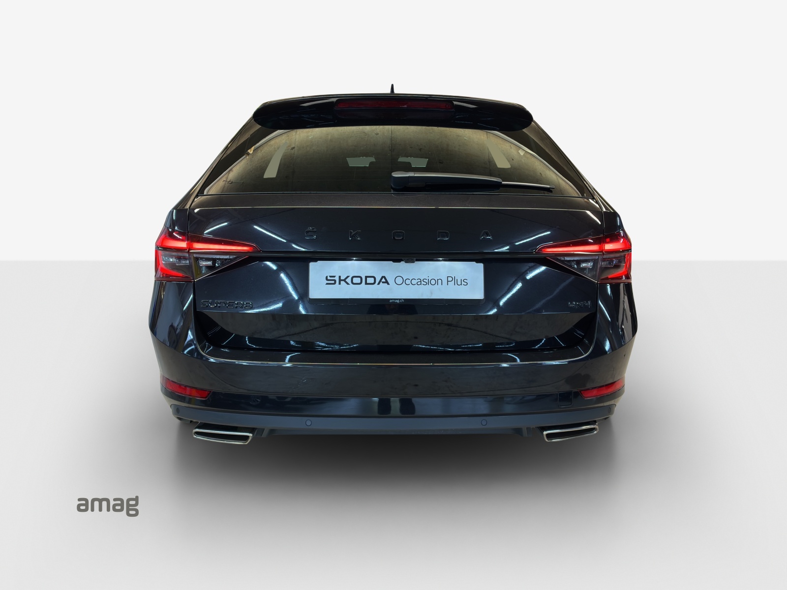 SKODA Superb Combi 2.0 TSI SportLine Light 4x4 DSG-image-3