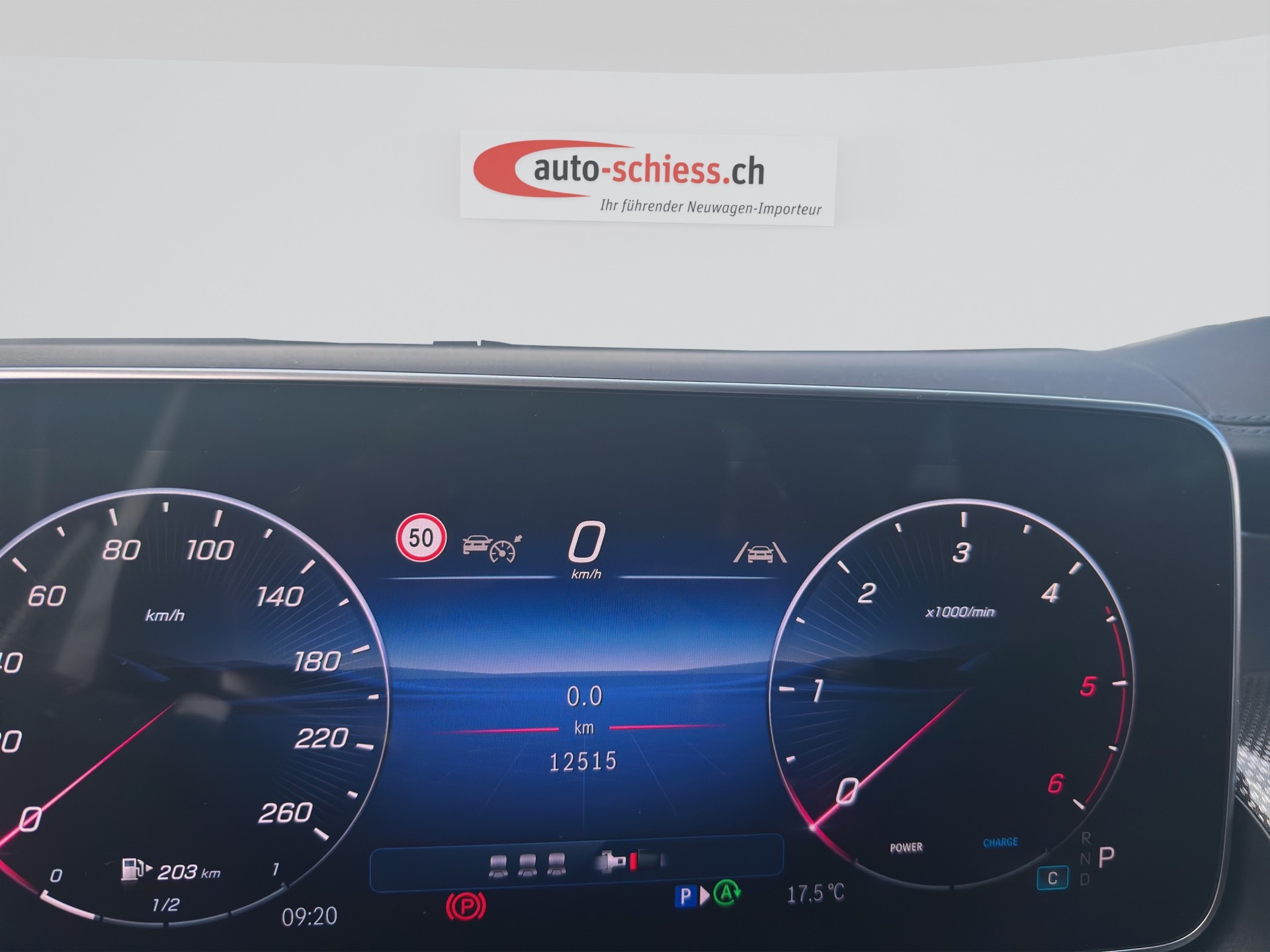 MERCEDES-BENZ GLC 220 d AMG Line Night 4Matic 9G-Tronic-image-10