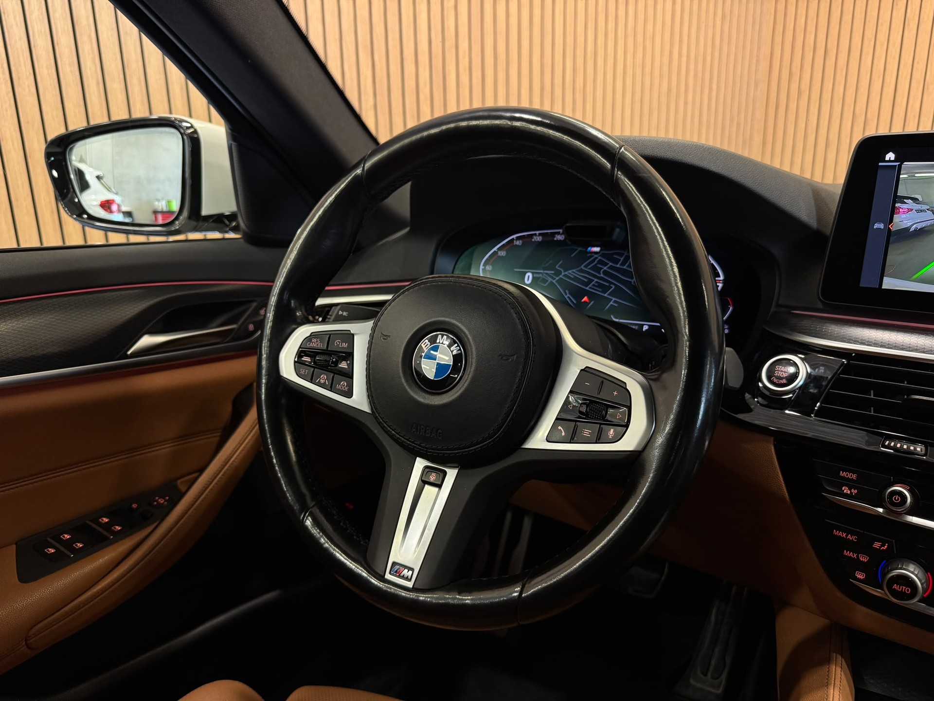 BMW 530d xDrive 48V M Sport Steptronic-image-11