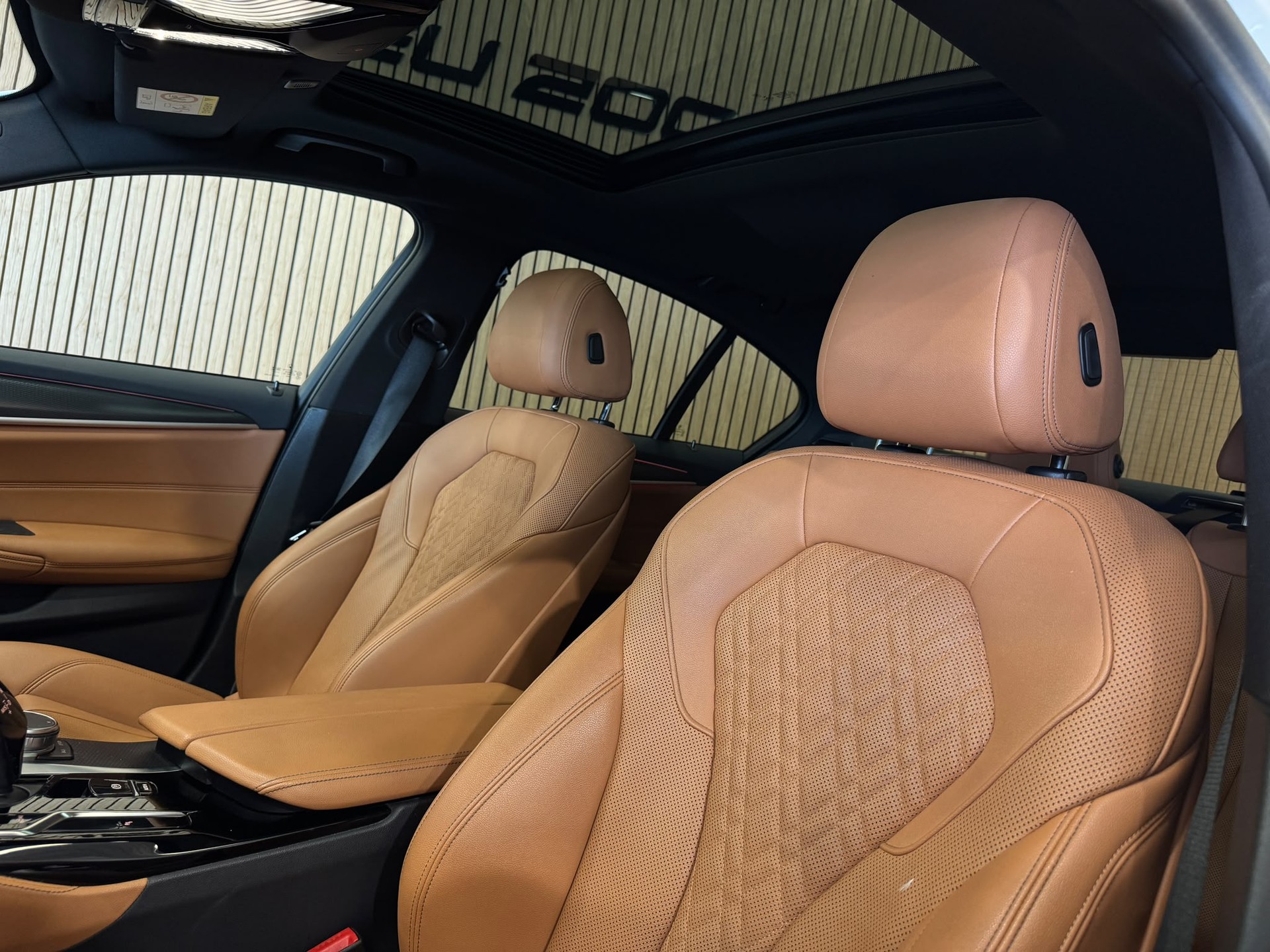 BMW 530d xDrive 48V M Sport Steptronic-image-25