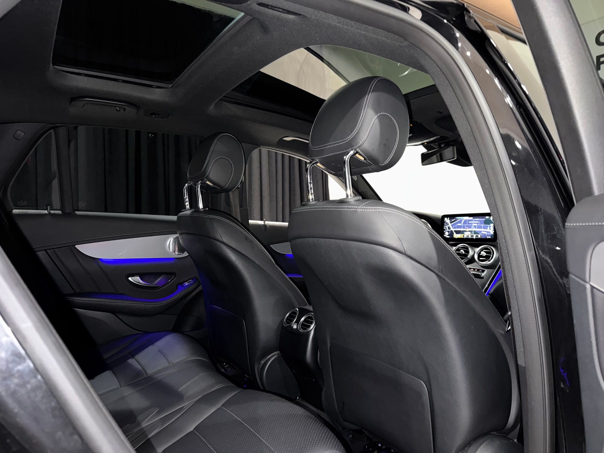 MERCEDES-BENZ GLC 300 AMG Line 4Matic 9G-Tronic | CH |-image-17