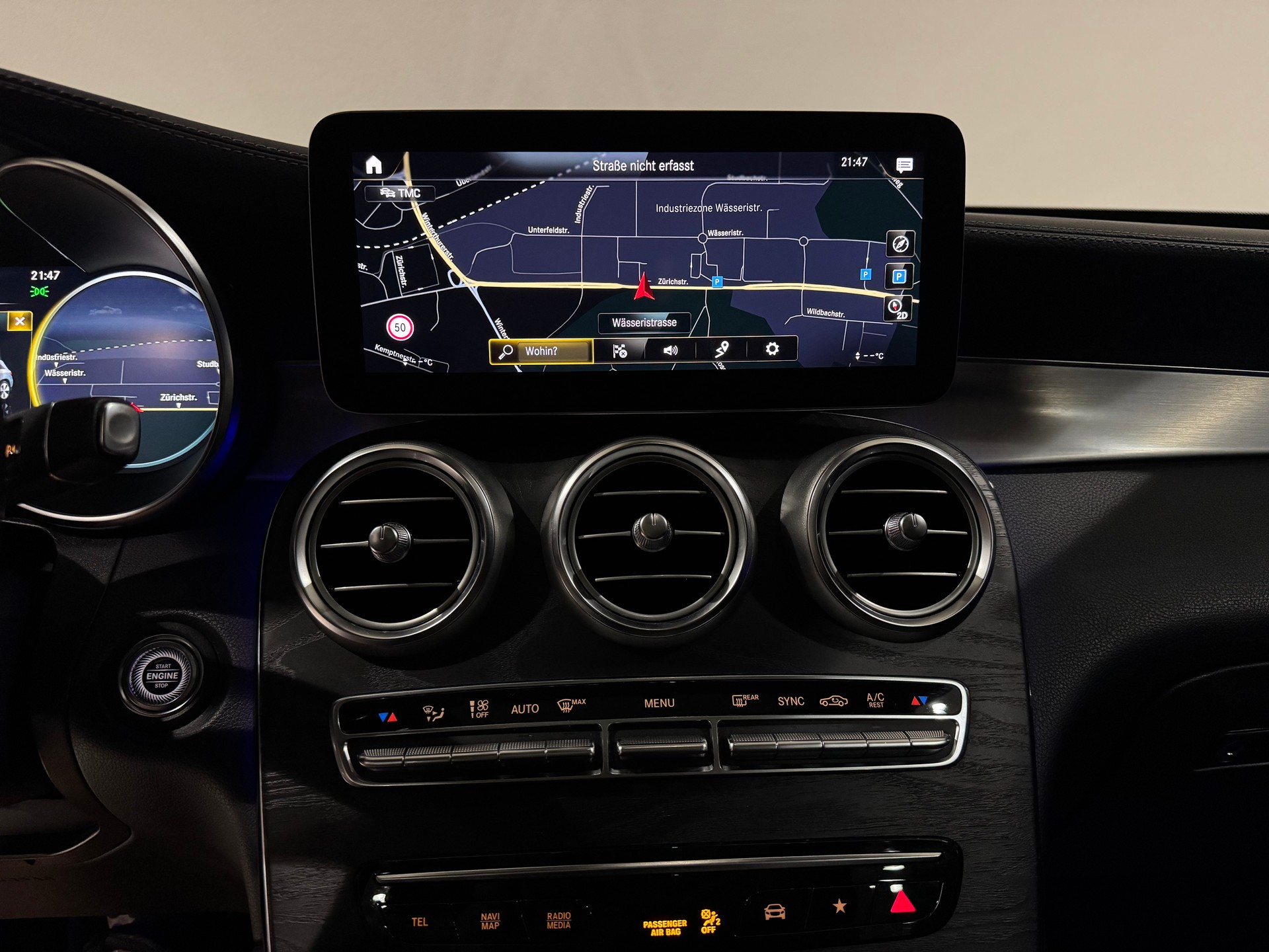 MERCEDES-BENZ GLC 300 AMG Line 4Matic 9G-Tronic | CH |-image-19