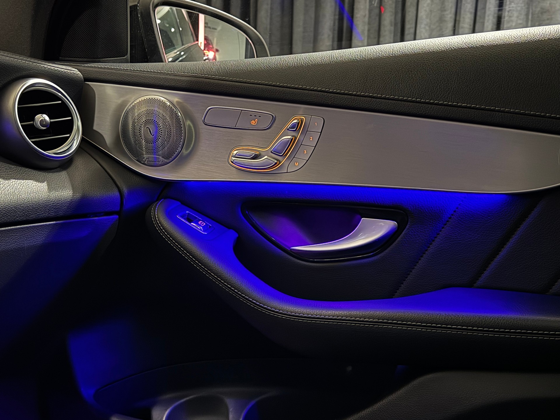 MERCEDES-BENZ GLC 300 AMG Line 4Matic 9G-Tronic | CH |-image-22