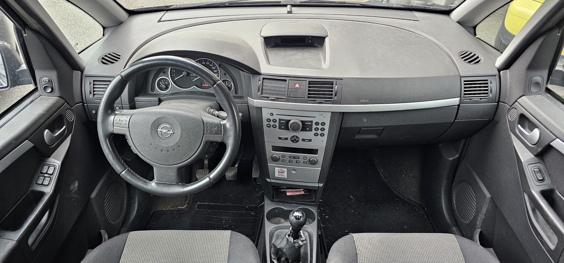 OPEL Meriva 1.8i 16V Essentia-image-11