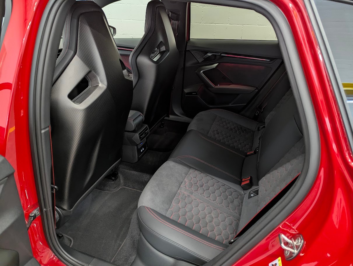 AUDI RS3 Sportback 2.5 TFSI quattro S-Tronic*5J GAR RS-SCHALENSITZE DESIGN-PACK ALL-BLACK SPORT-AGA CAM*-image-26