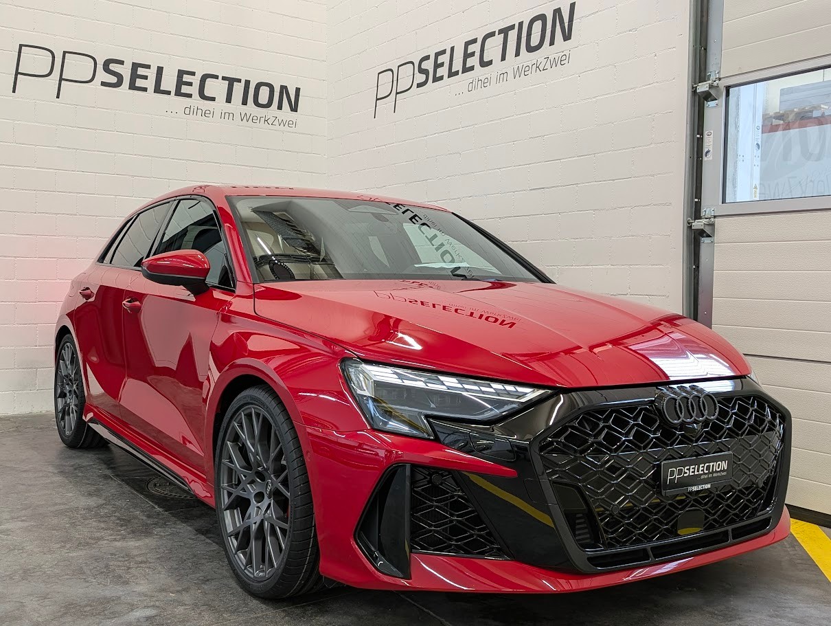 AUDI RS3 Sportback 2.5 TFSI quattro S-Tronic*5J GAR RS-SCHALENSITZE DESIGN-PACK ALL-BLACK SPORT-AGA CAM*-image-0