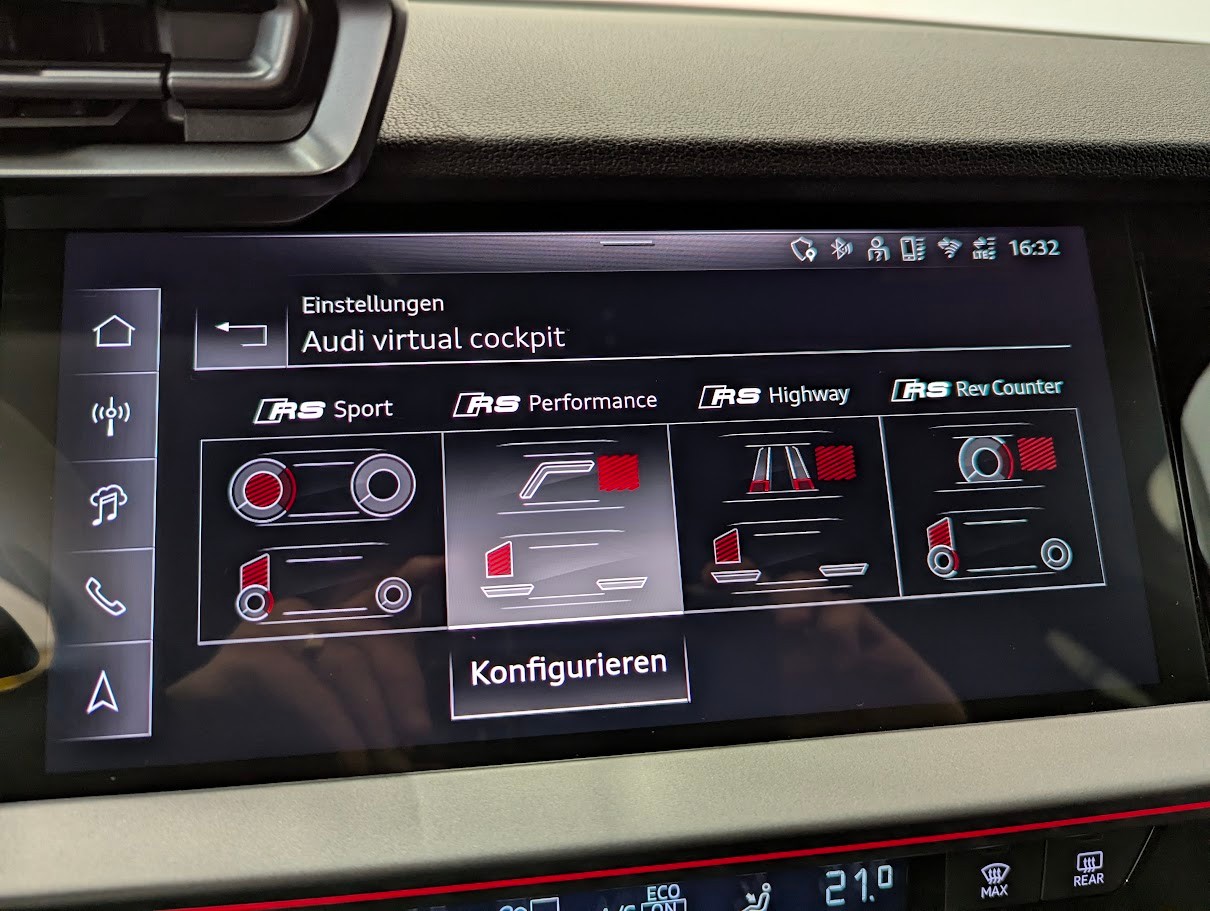 AUDI RS3 Sportback 2.5 TFSI quattro S-Tronic*5J GAR RS-SCHALENSITZE DESIGN-PACK ALL-BLACK SPORT-AGA CAM*-image-18