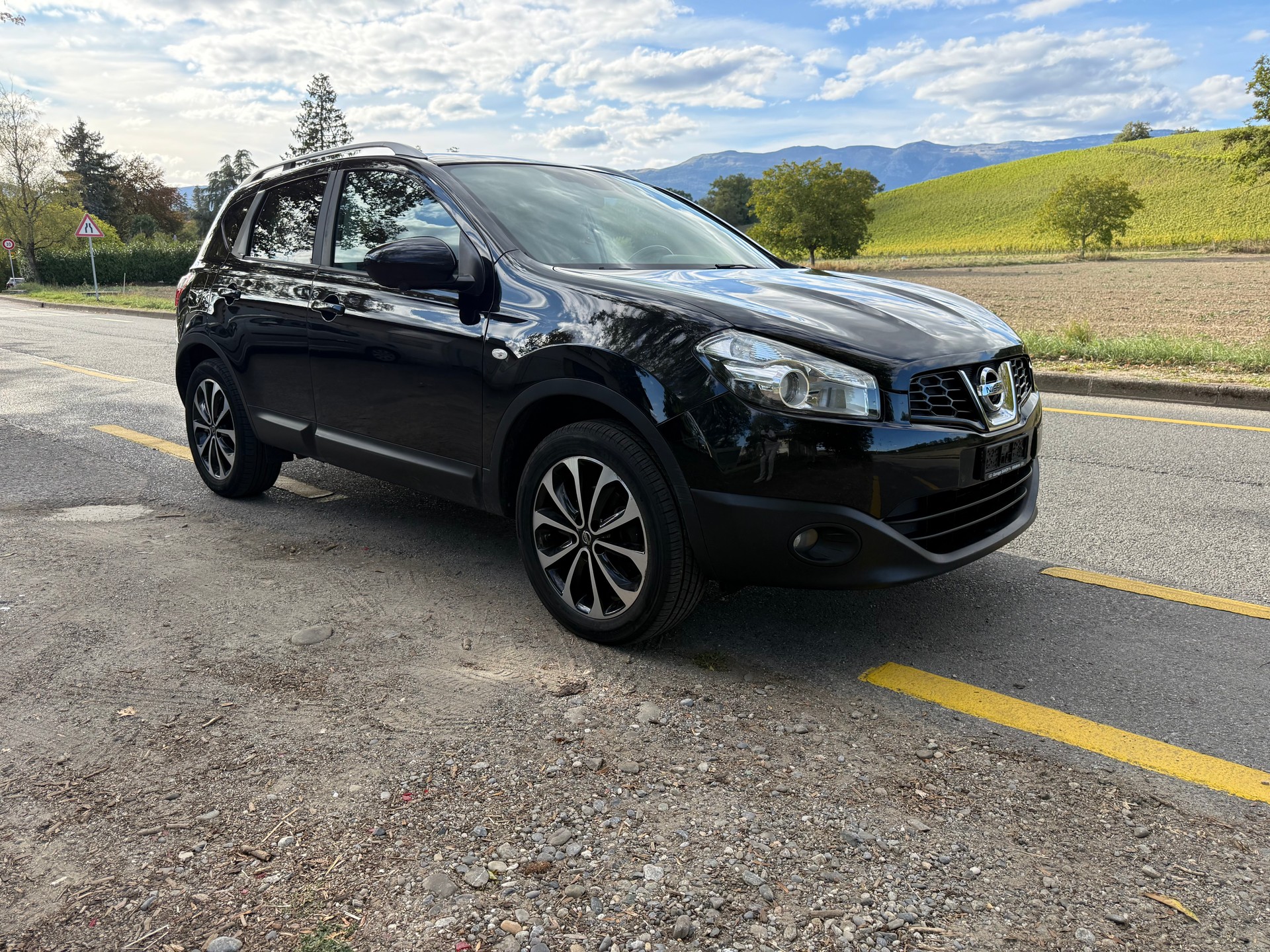 NISSAN Qashqai 1.6 acenta-image-0