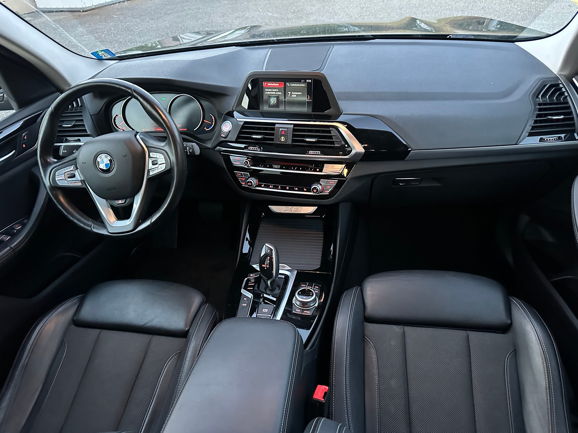 BMW X3 xDrive 20d Steptronic-image-12