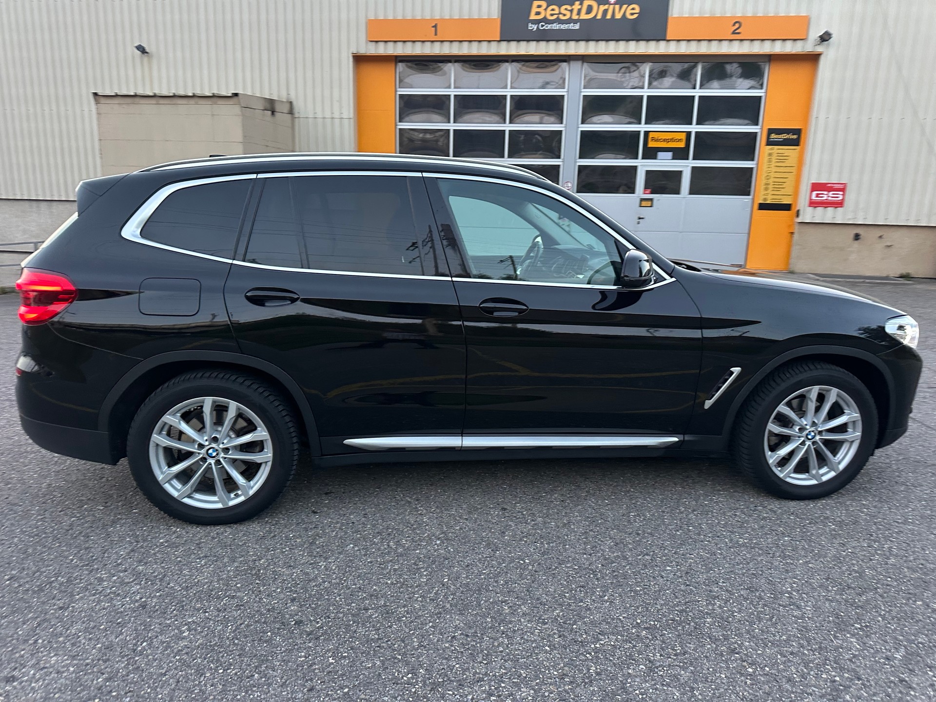 BMW X3 xDrive 20d Steptronic-image-9