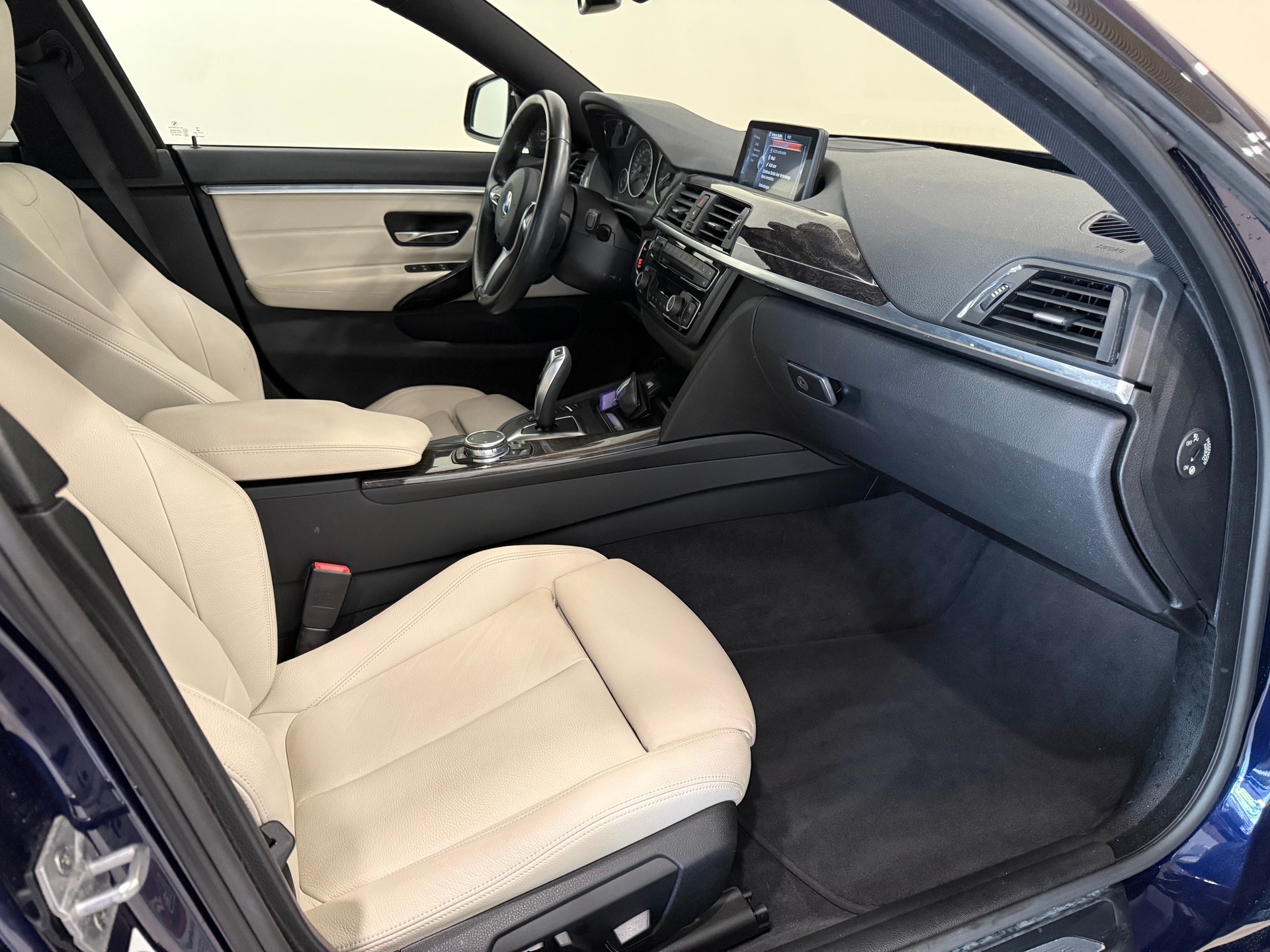 BMW 430d Gran Coupé xDrive M Sport Steptronic-image-9