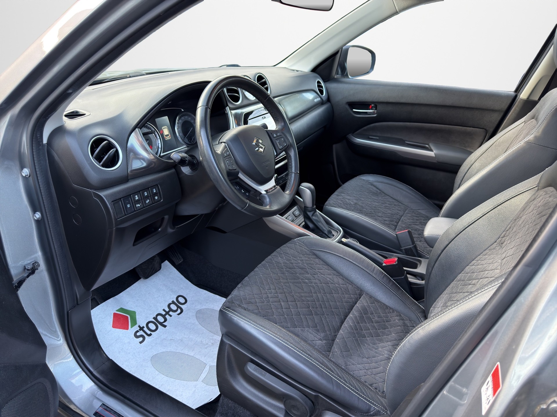 SUZUKI Vitara 1.4 Boosterjet Piz Sulai Top Hybrid Automatic-image-8