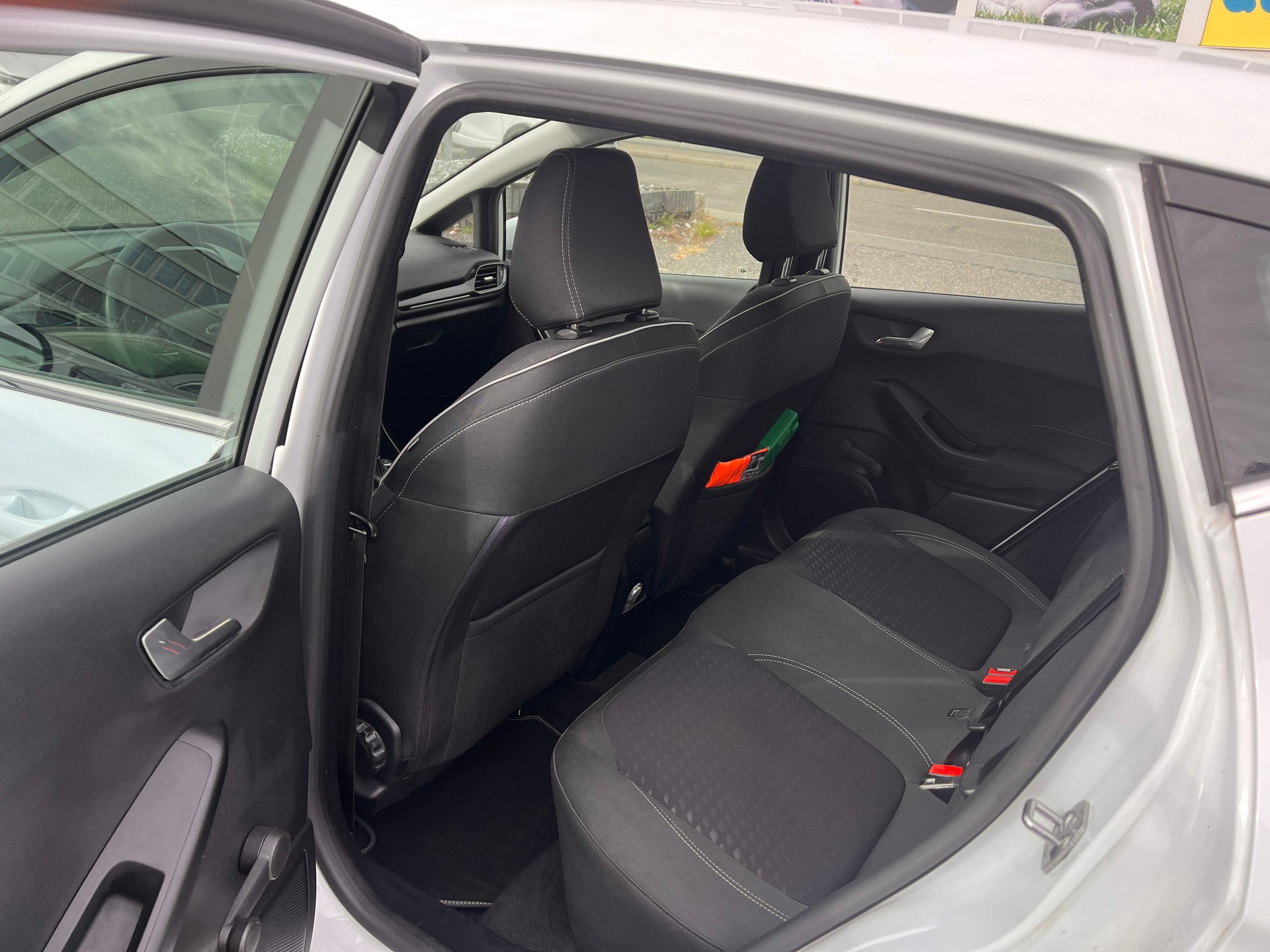 FORD Fiesta 1.0 SCTi Titanium Automat-image-13