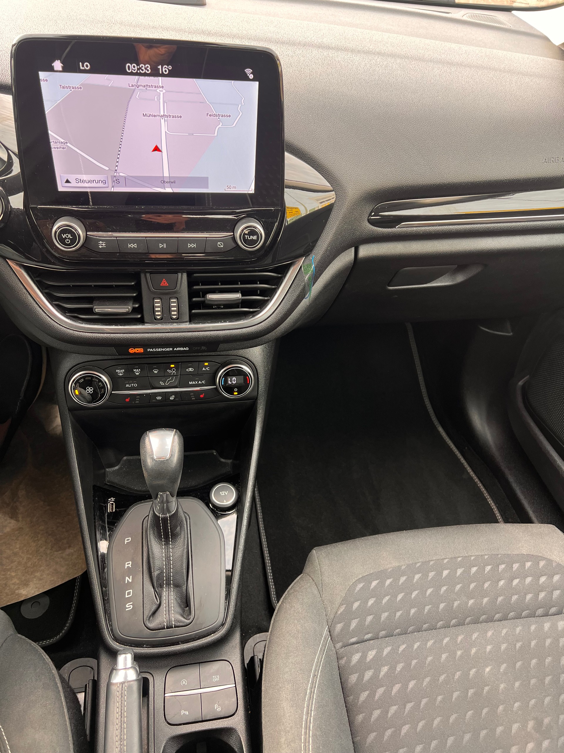 FORD Fiesta 1.0 SCTi Titanium Automat-image-8