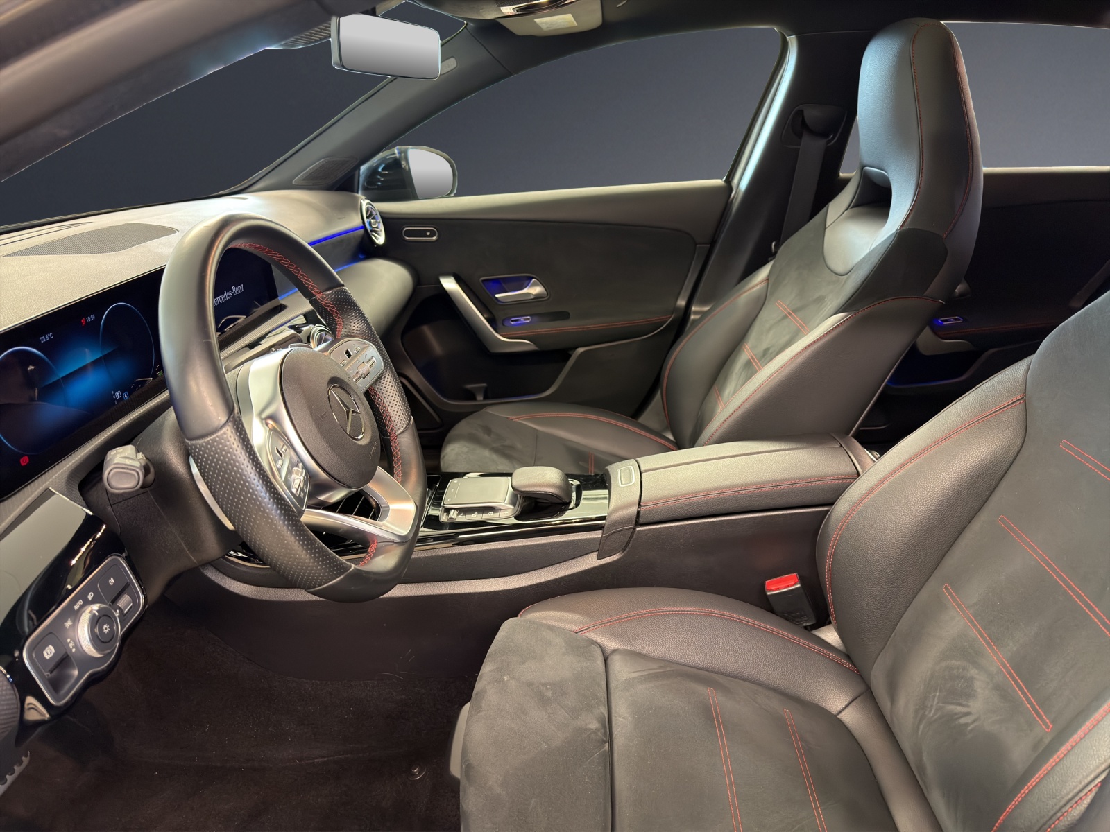 Image MERCEDES-BENZ A-200 A 200 AMG Line