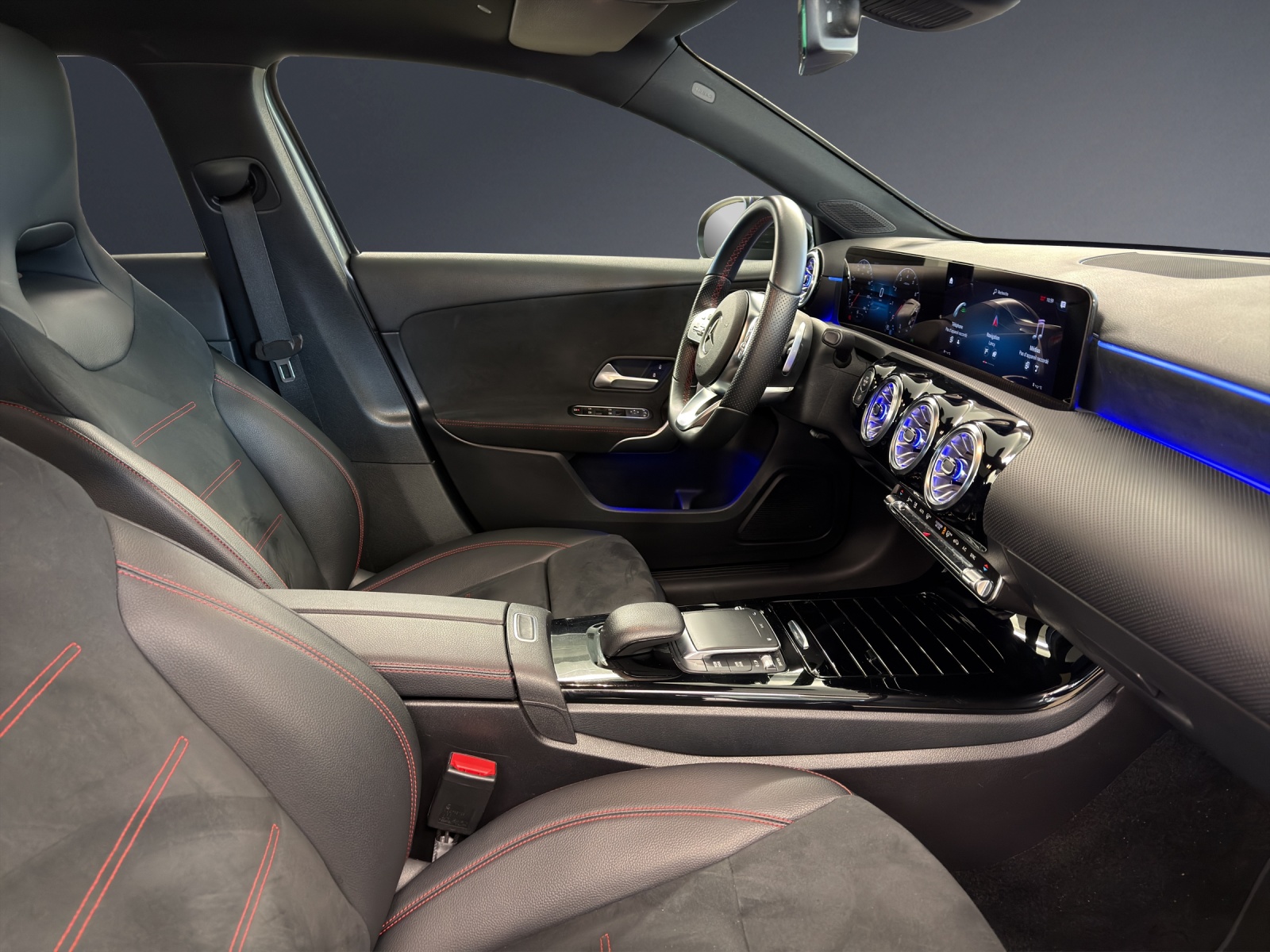 Image MERCEDES-BENZ A-200 A 200 AMG Line