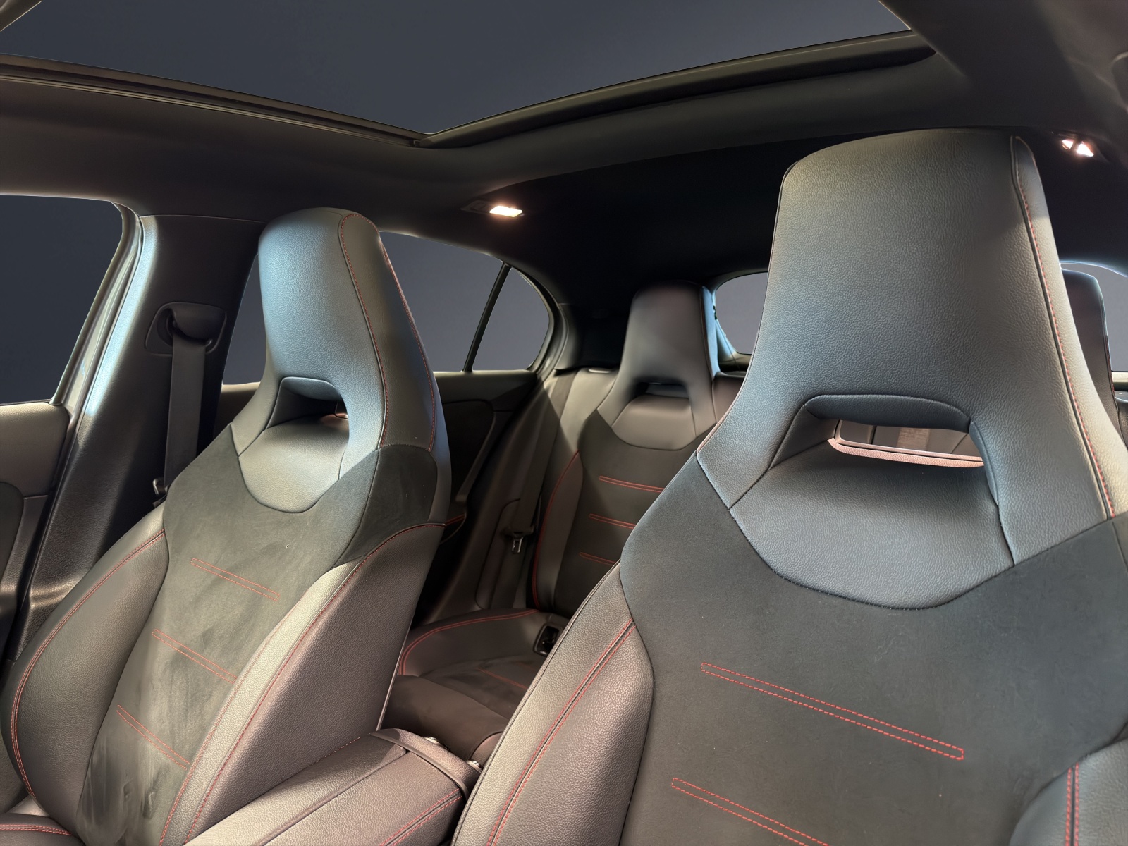 MERCEDES-BENZ A 200 AMG Line-image-7