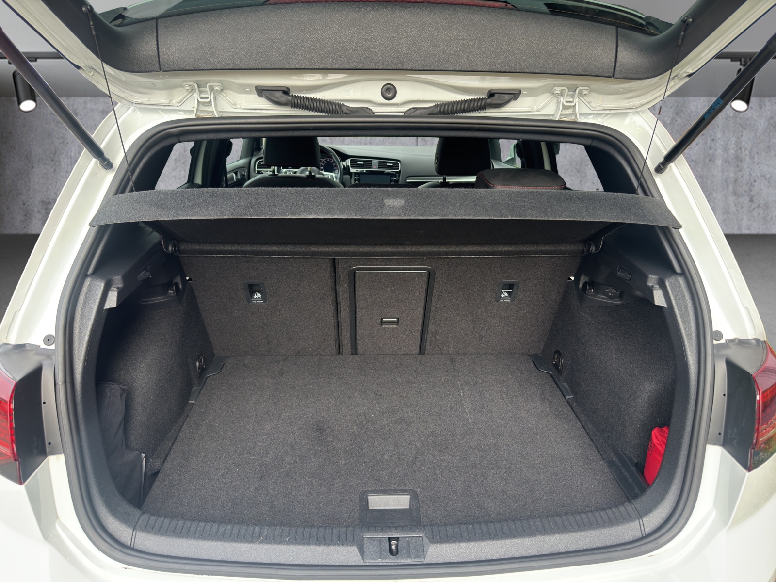 VW Golf 2.0 TSI GTI Performance DSG-image-11