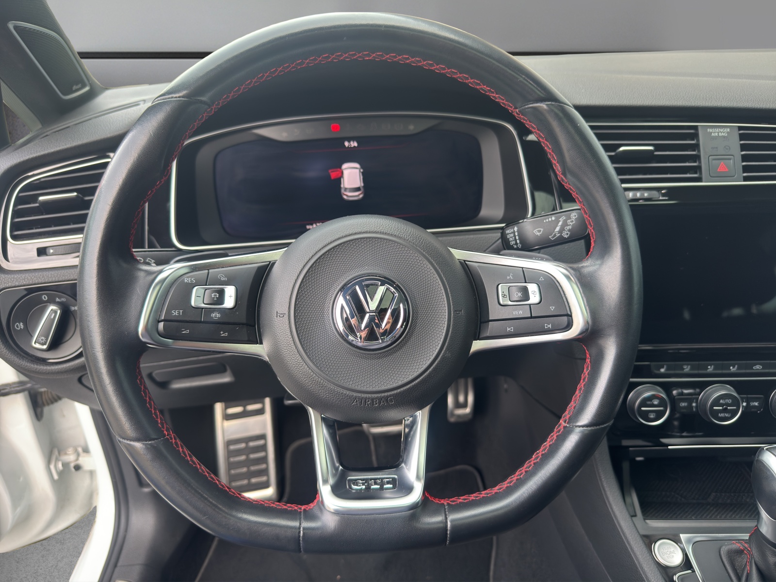 VW Golf 2.0 TSI GTI Performance DSG-image-6