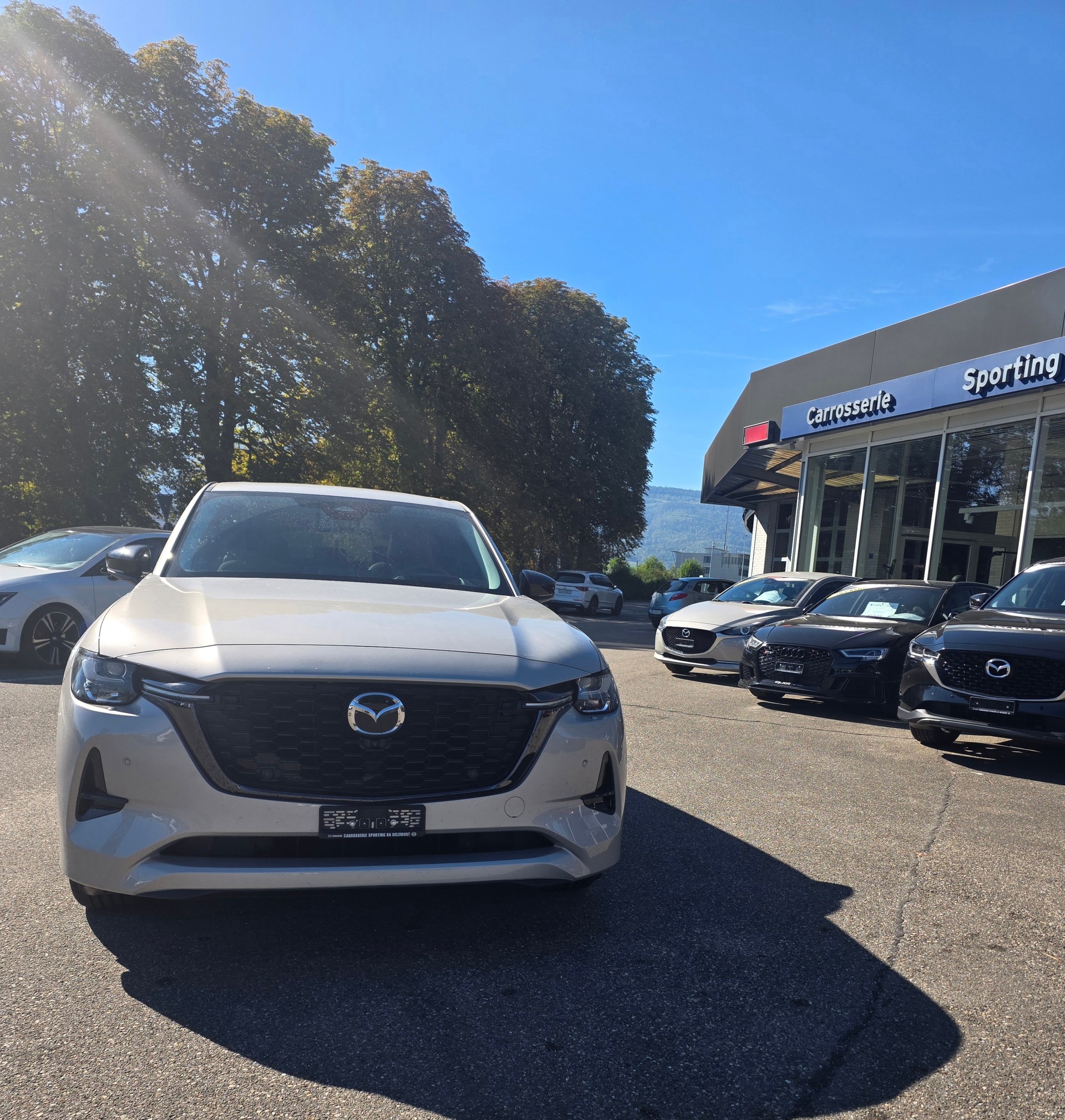 MAZDA CX-60 e-Skyactiv PHEV 327 AWD Homura-image-2