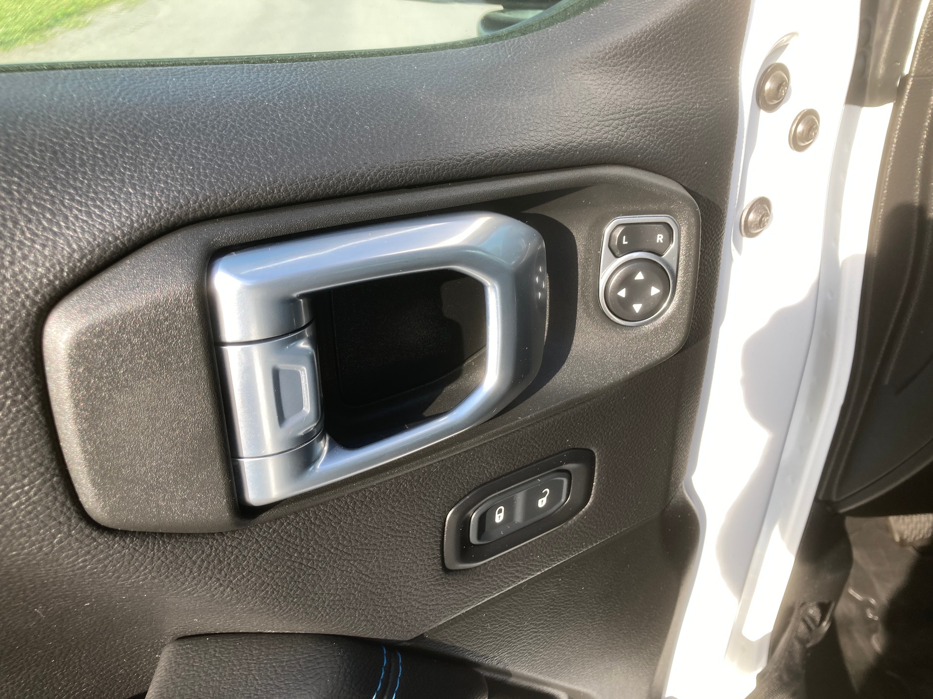 JEEP Wrangler 2.0 PHEV Unlimited Rubicon DT Automatic-image-13