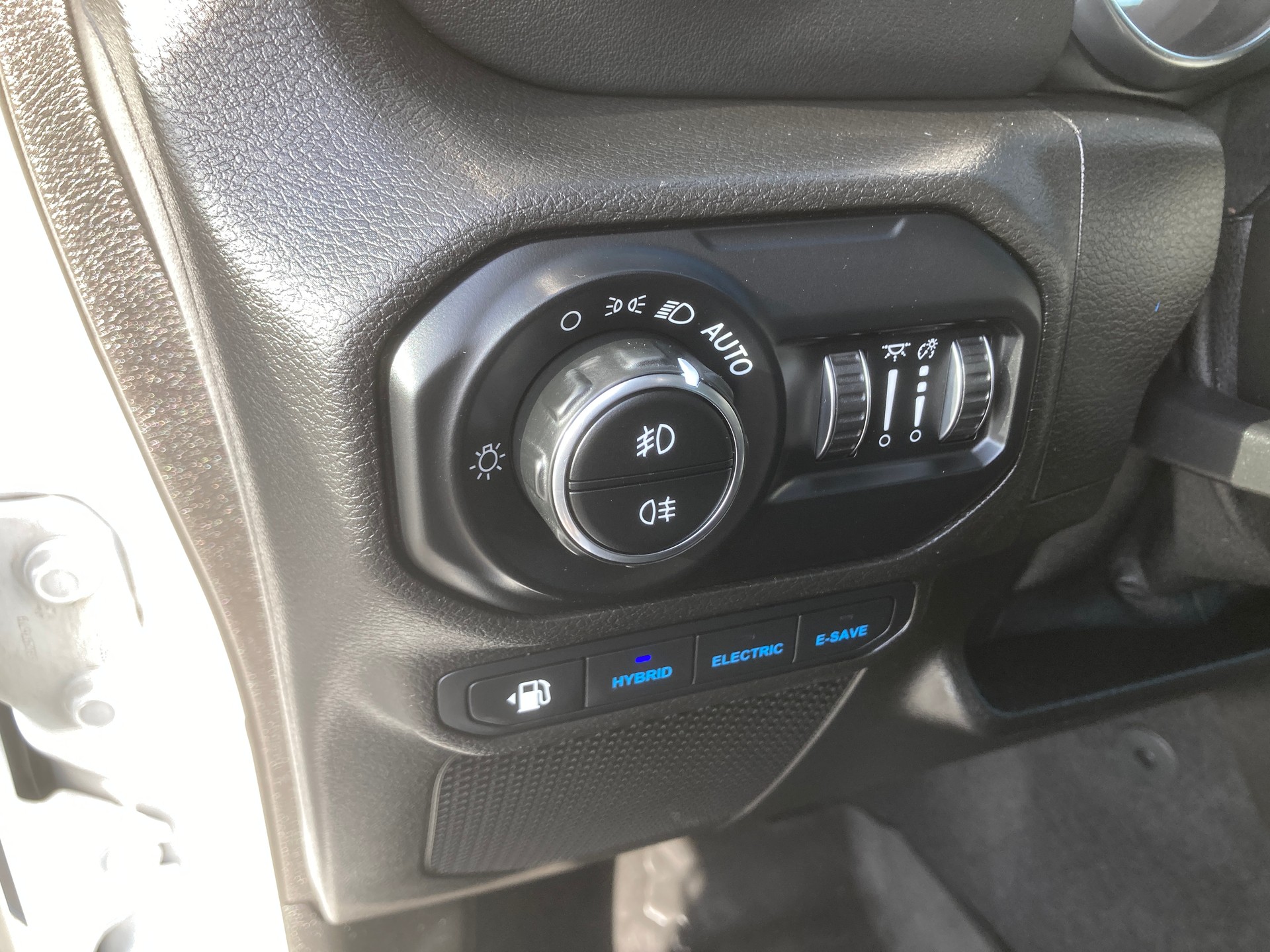 JEEP Wrangler 2.0 PHEV Unlimited Rubicon DT Automatic-image-14