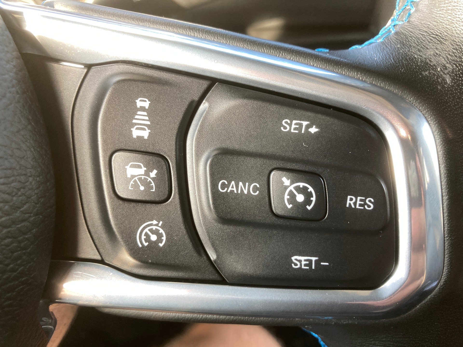 JEEP Wrangler 2.0 PHEV Unlimited Rubicon DT Automatic-image-15