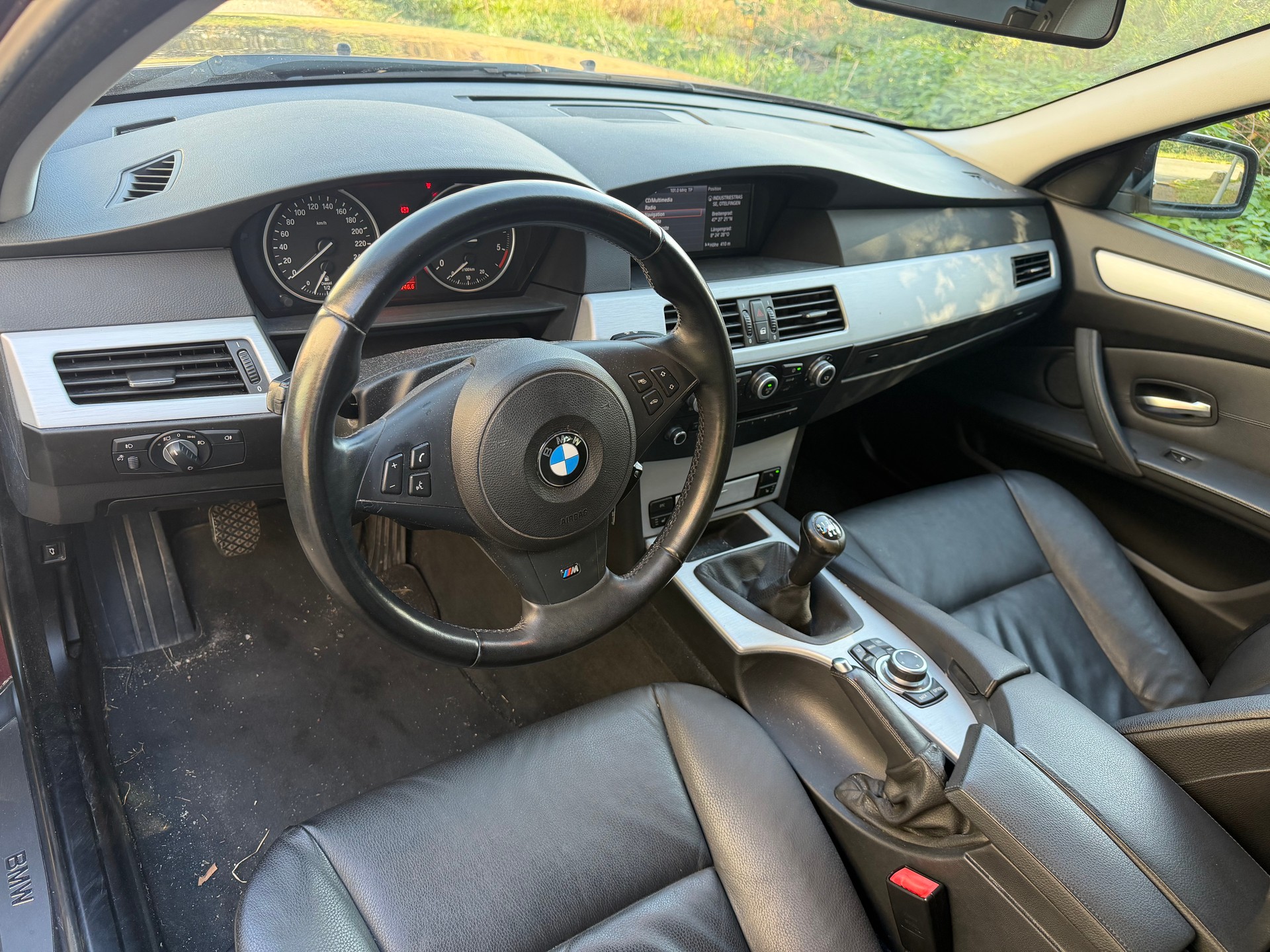 BMW 520d Touring-image-6