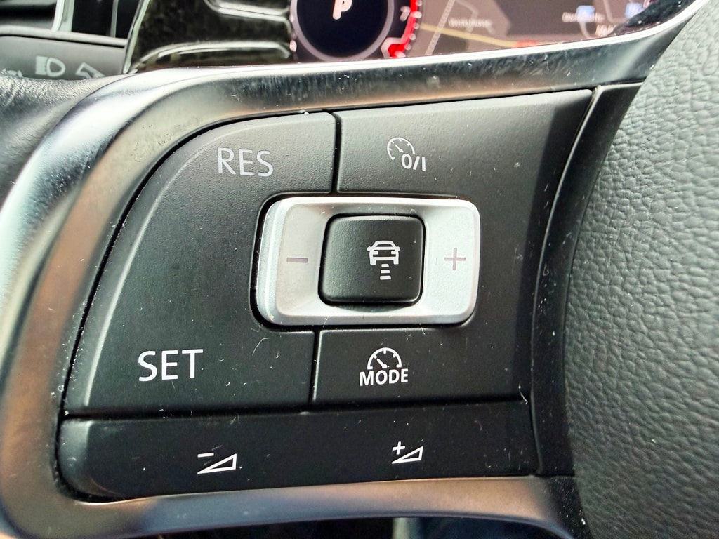 VW Golf 2.0 TSI GTI Performance DSG-image-11