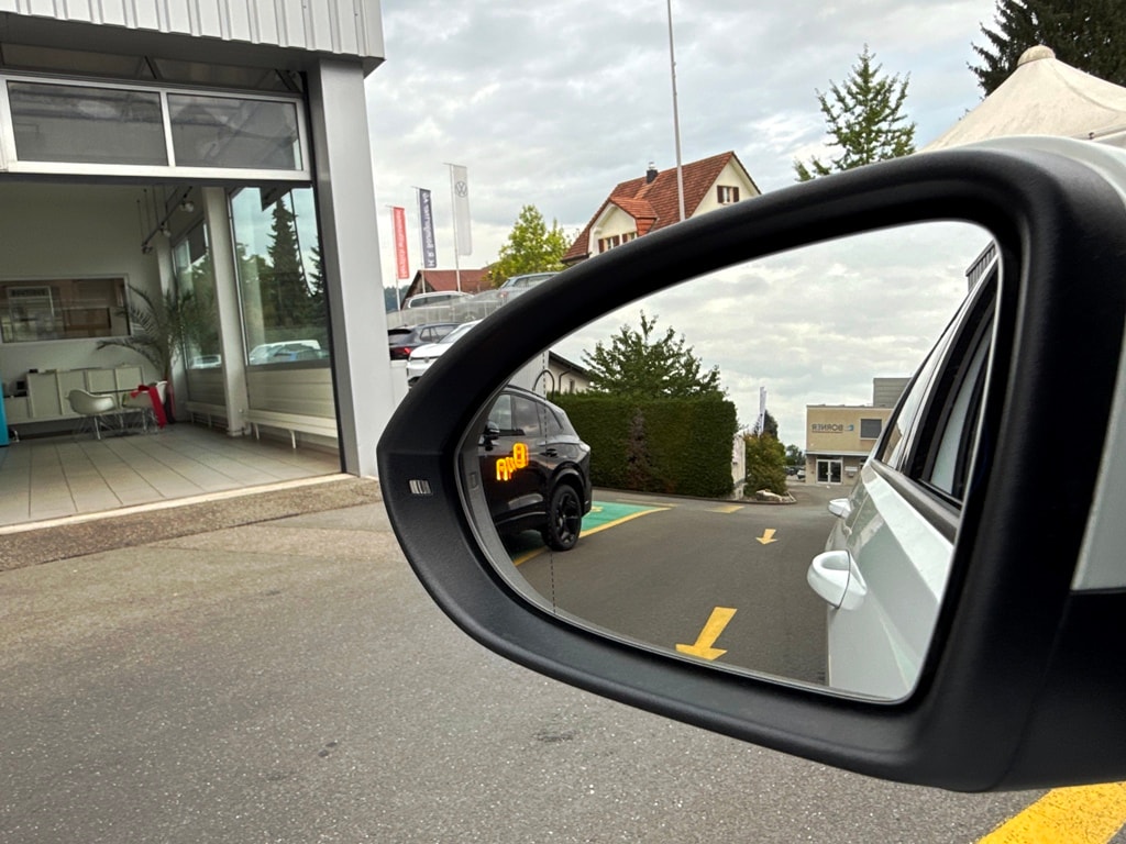 VW Golf 2.0 TSI GTI Performance DSG-image-12