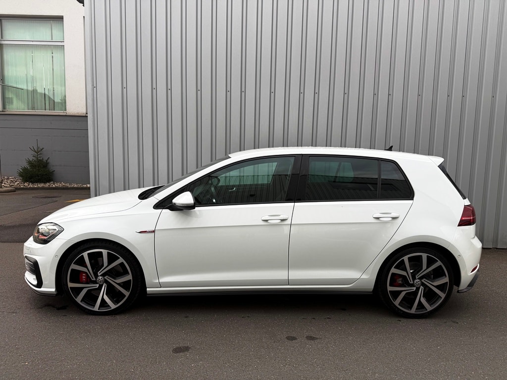 VW Golf 2.0 TSI GTI Performance DSG-image-2