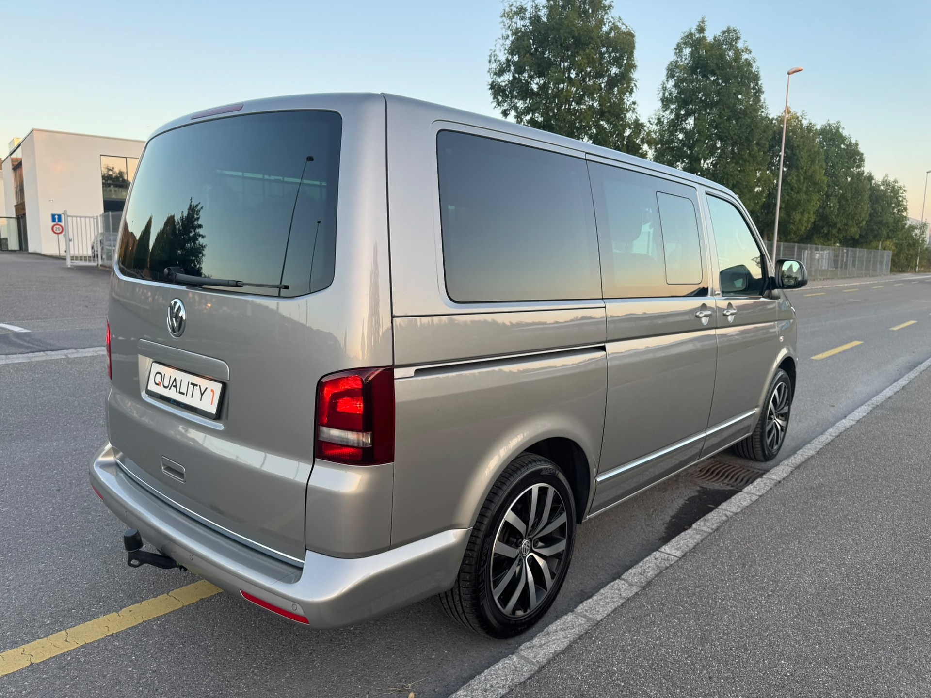 VW T5 Multivan 2.0 TDI CR Family Cup DSG-image-5