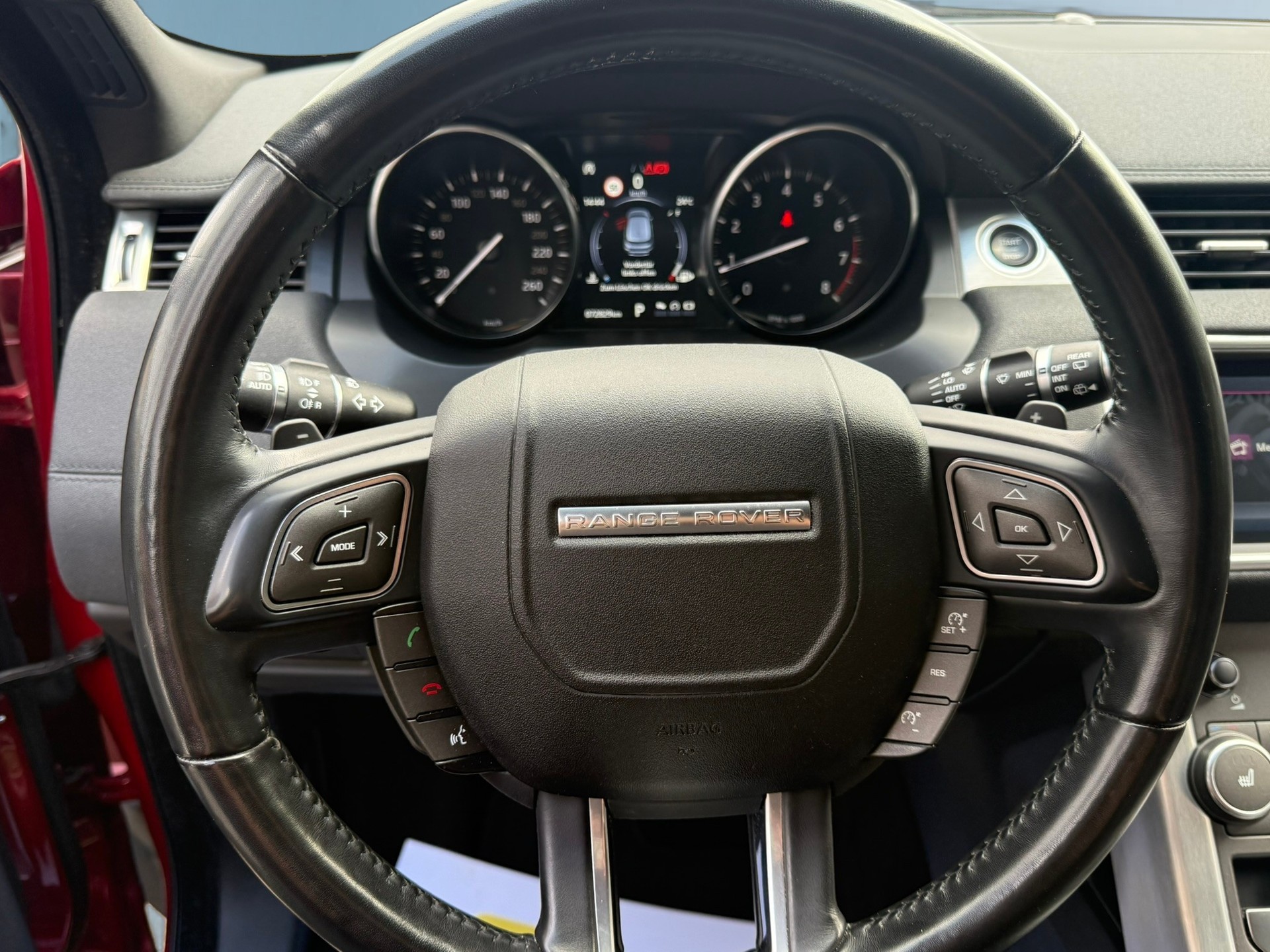 LAND ROVER Range Rover Evoque 2.0 Si4 HSE Dynamic AT9-image-16